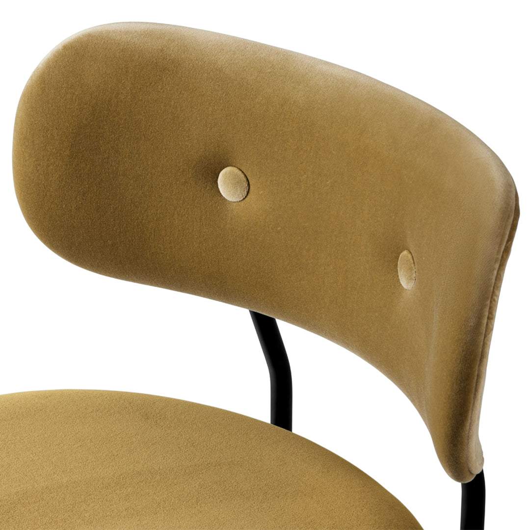 OEO Studio Coco Bar Chair by Gubi - Modern Counter Stool for Kitchen, Dining & Bar - Elegant Home & Restaurant Seating