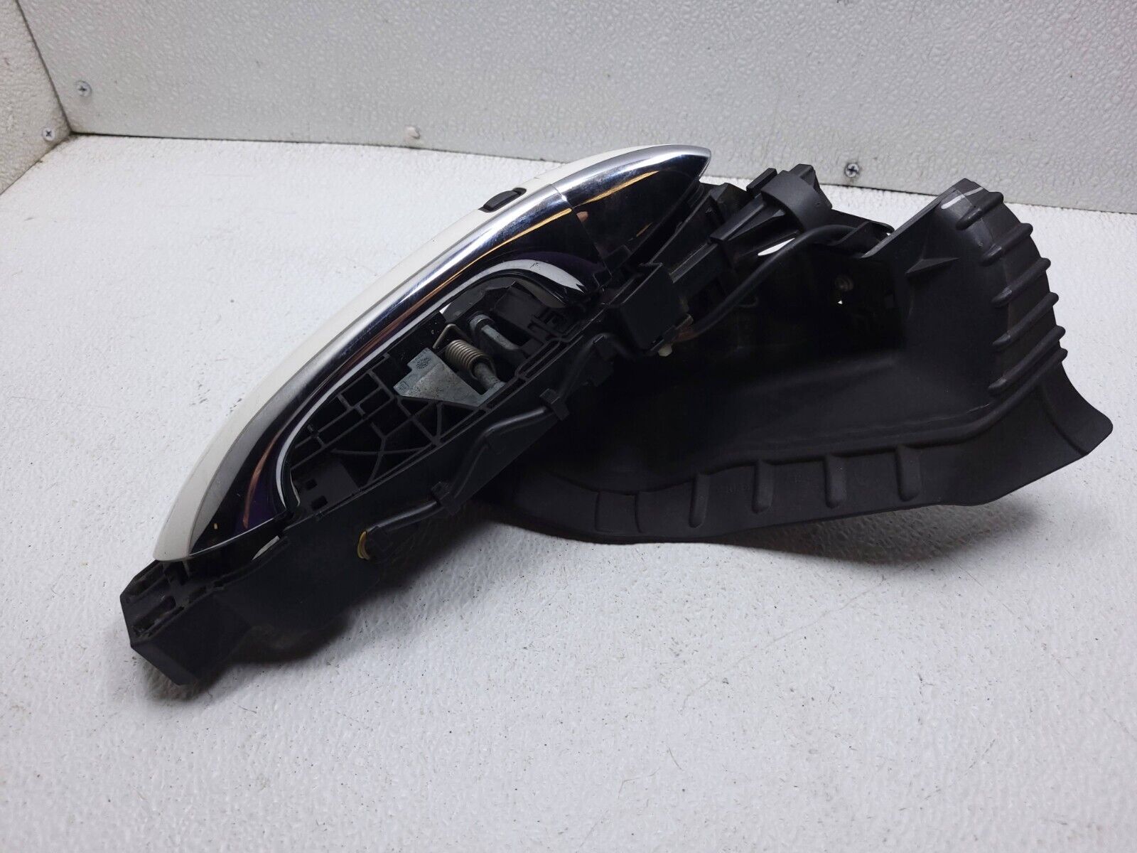 2006-2011 Mercedes ML500 Right Passenger Front Door Exterior Handle OEM Replacement - Perfect for Car Repair & Restoration Projects