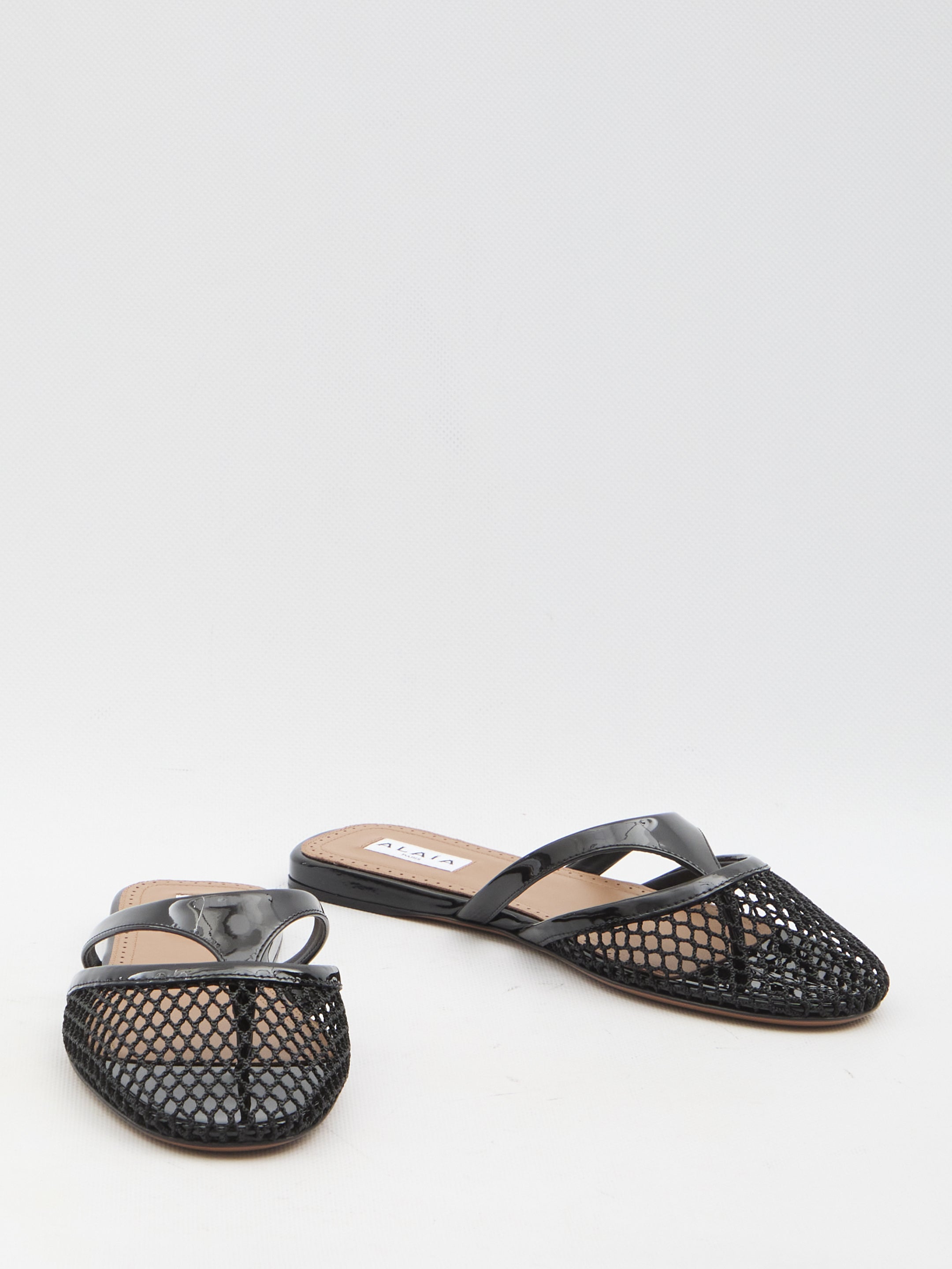 Alaia Flat Thong Sandals for Women - Comfortable Summer Beach Flip Flops with Soft Sole - Perfect for Pool, Vacation, and Casual Outings