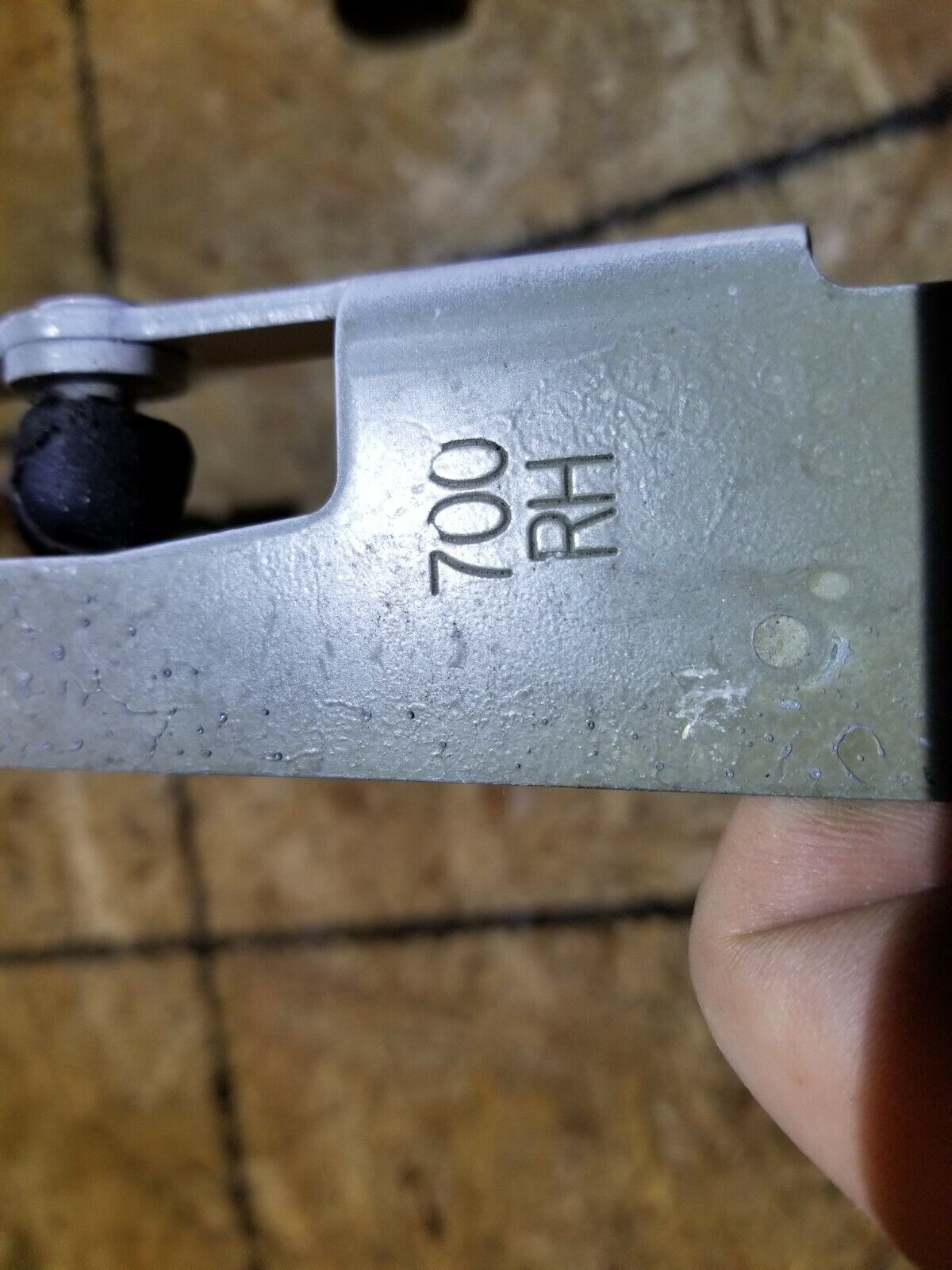 2004-2008 Jaguar X-Type Trunk Hinge with Shock Support Pair - OEM Replacement Part #86k - Perfect for Trunk Lid Repair & Maintenance