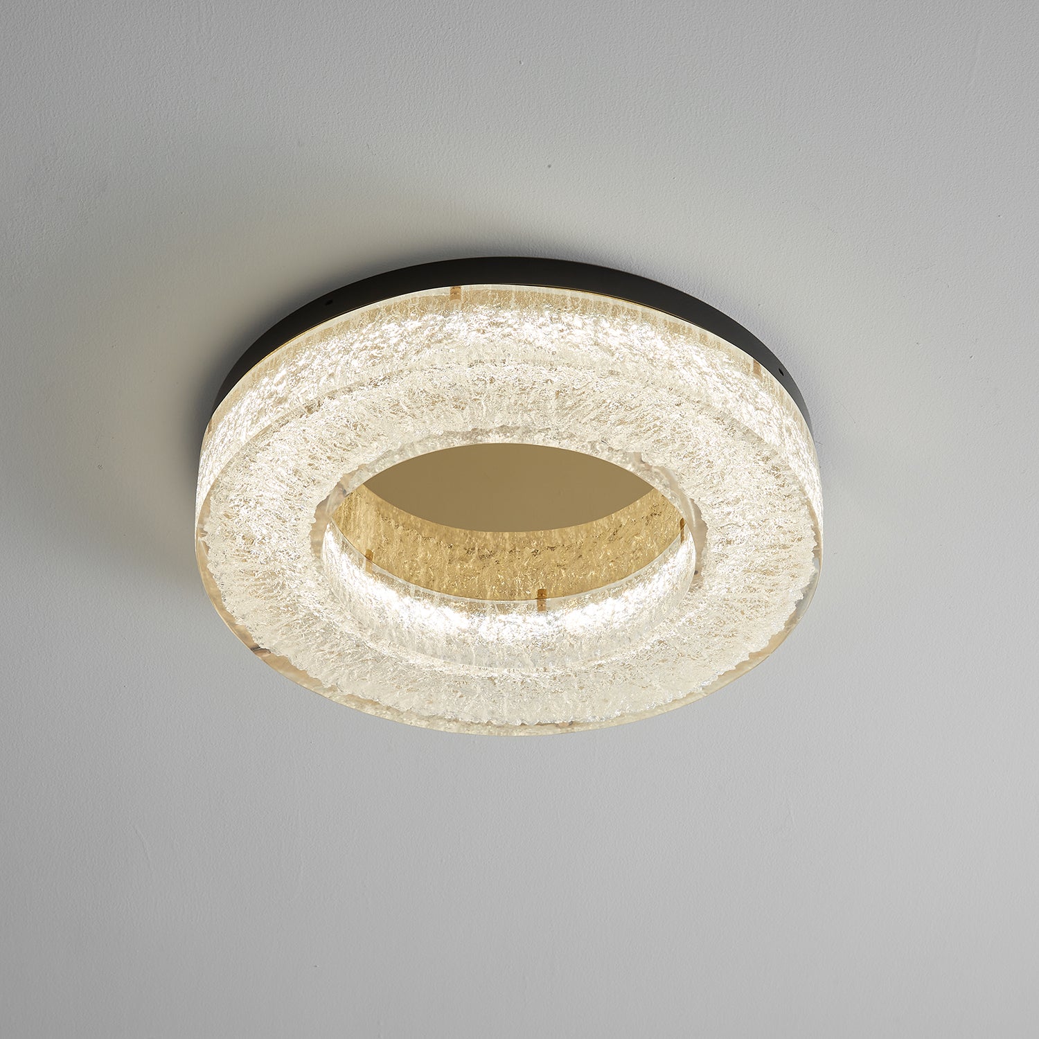 Modern Ice Crack Circle Ceiling Light Fixture - Dimmable LED Flush Mount for Living Room, Bedroom & Dining Room - Elegant Frosted Glass Design for Home Decor