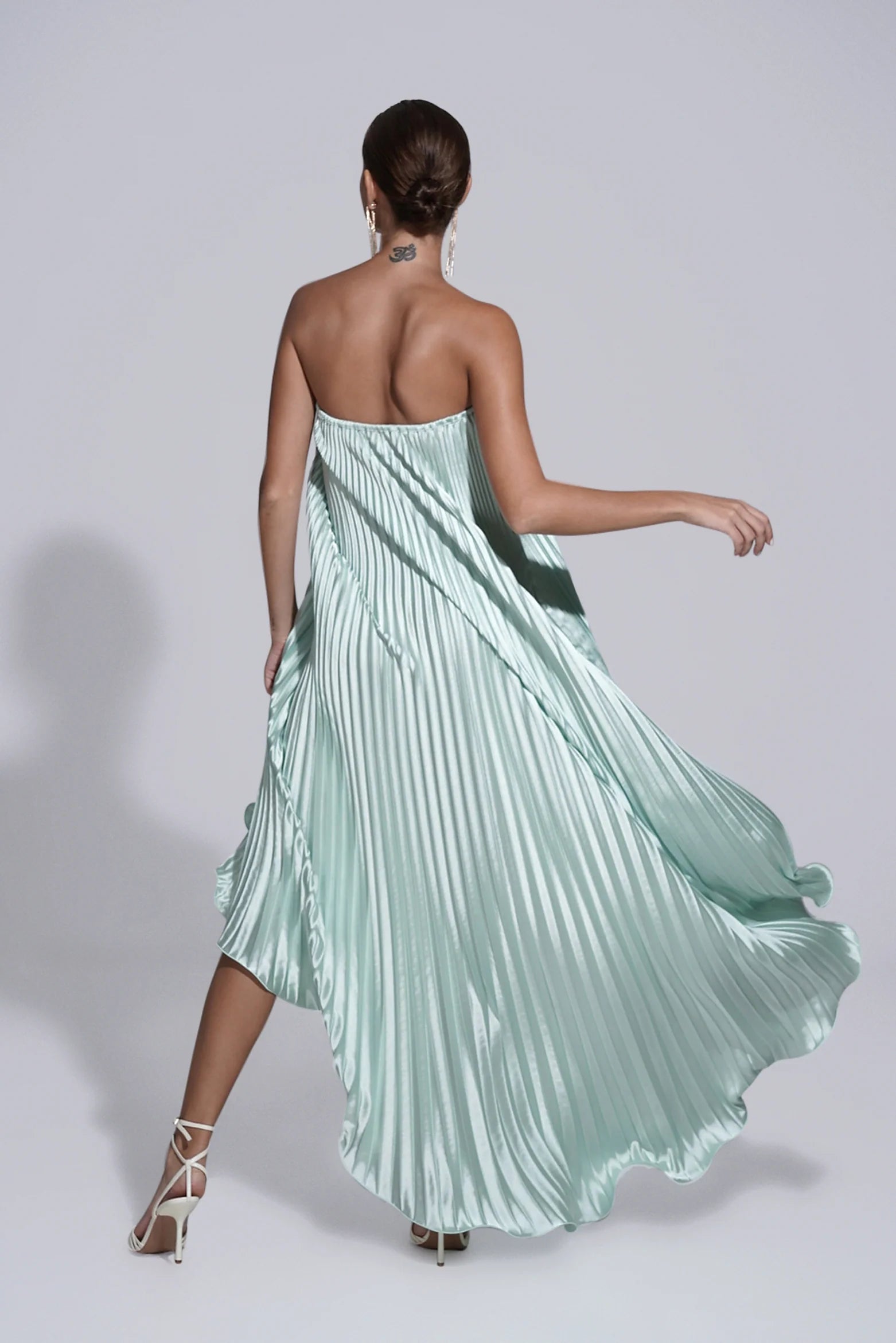 Feminine Seafoam Green Dress for Women - Perfect for Summer Outfits, Beach Vacations & Casual Wear