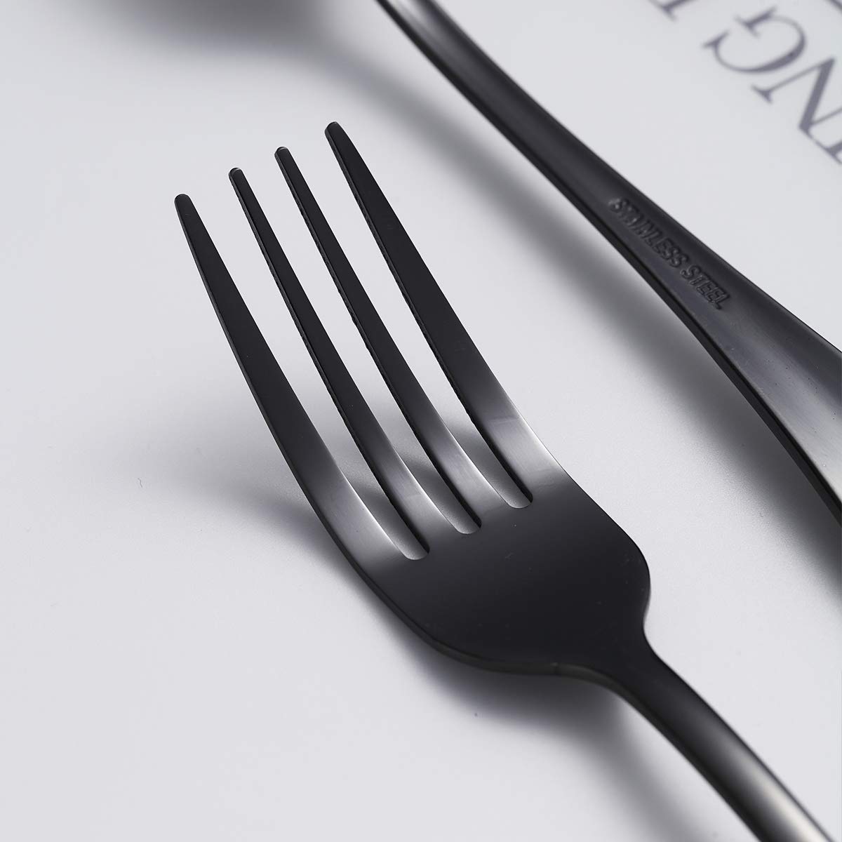 Premium 4-Piece Black Stainless Steel Dinner Forks Set - Berglander 7.9