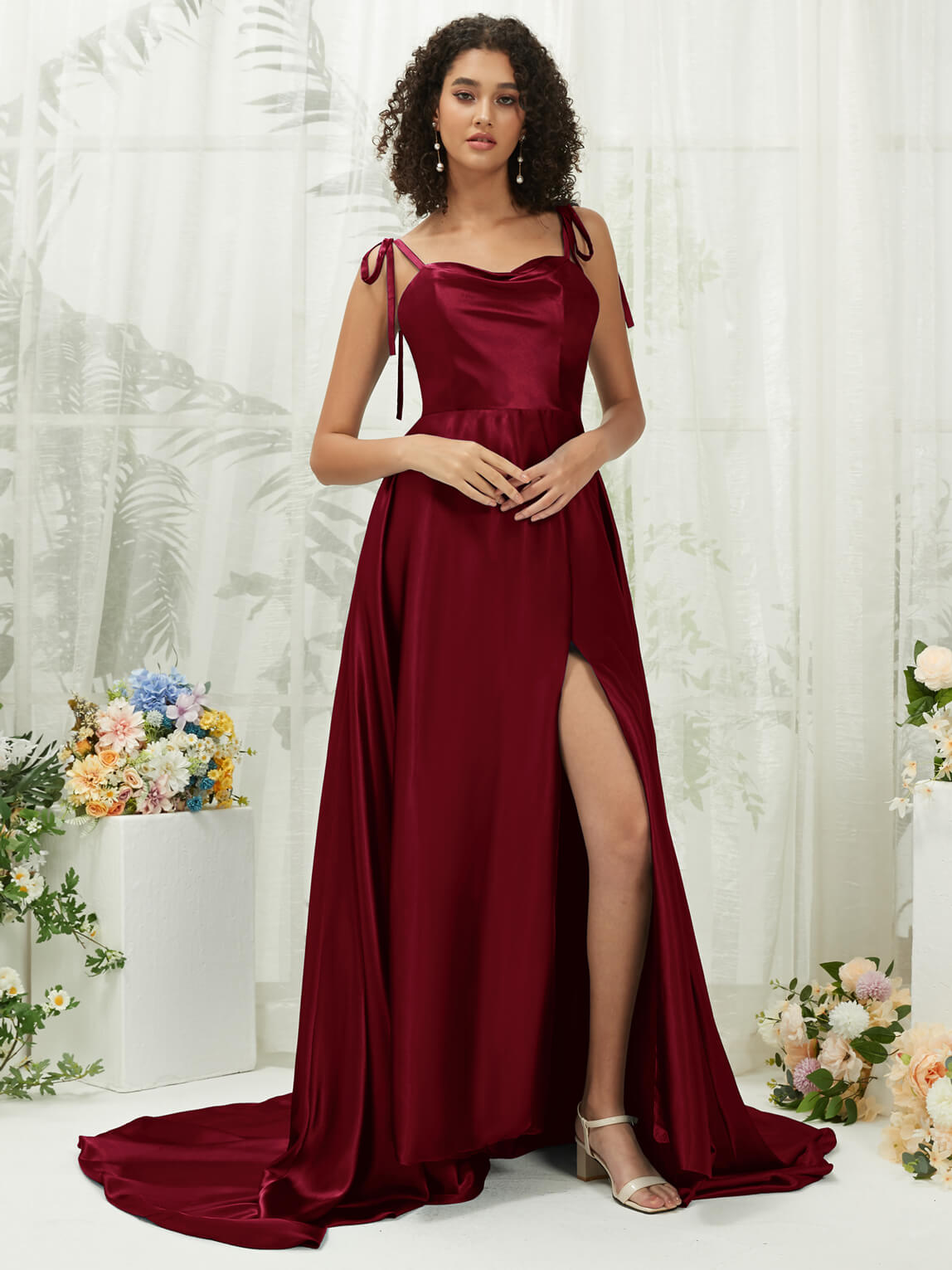 Elegant Burgundy Satin Sweetheart Neckline Formal Gown with Adjustable Straps & Hidden Pockets - Perfect for Prom, Evening Parties & Special Occasions
