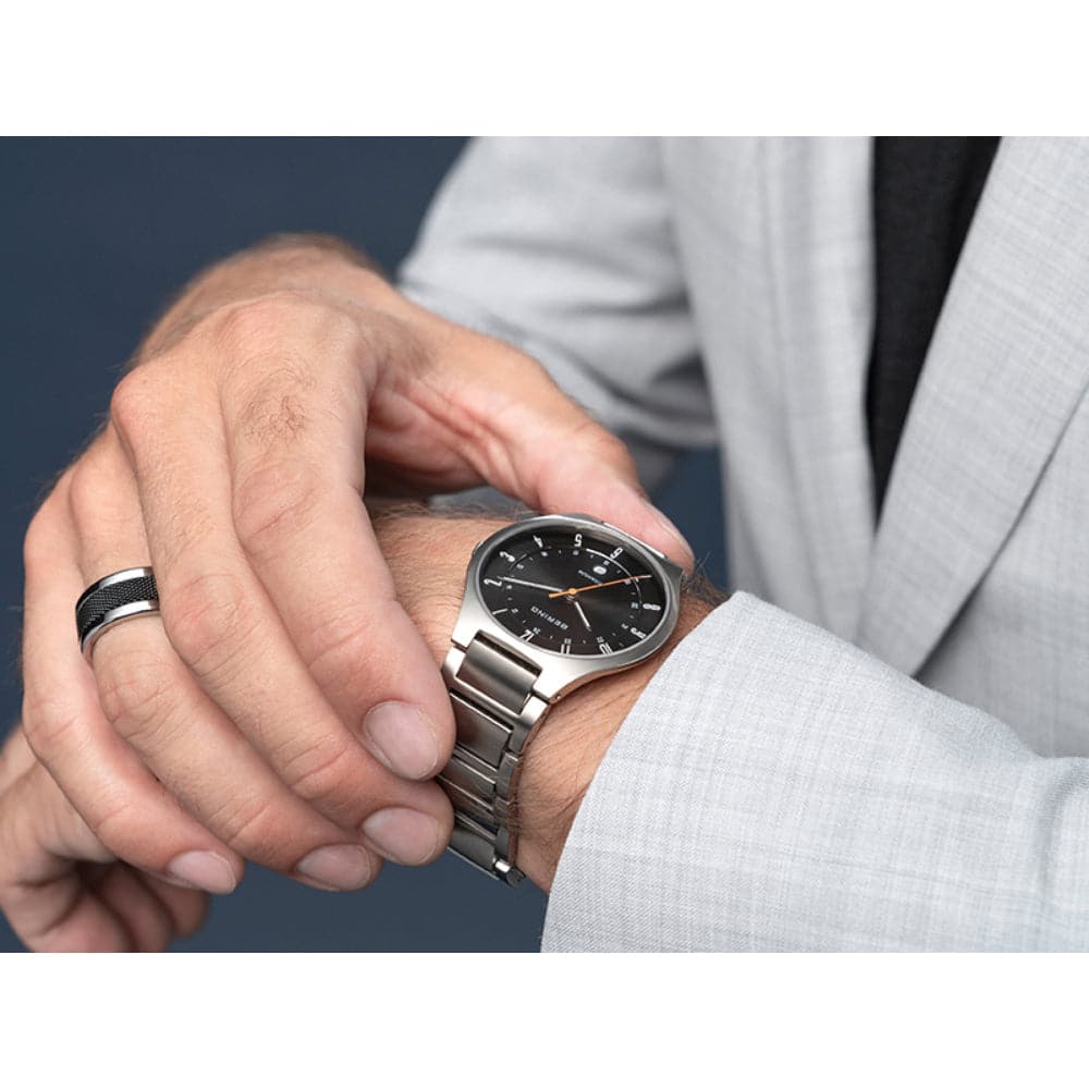 BERING Classic 11539-779 Stainless Steel Men's Watch - Waterproof & Durable for Business, Casual & Outdoor Activities