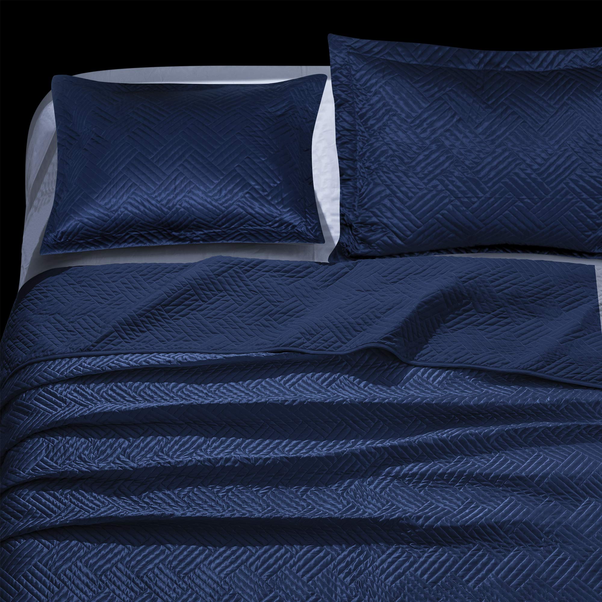 NTBAY Queen Size Silk Satin Quilt Set - Luxury Geometric Pattern Bedspread & 2 Pillow Shams | All-Season Comfort in Navy Blue | Perfect for Master Bedroom, Guest Room & Hotel Decor
