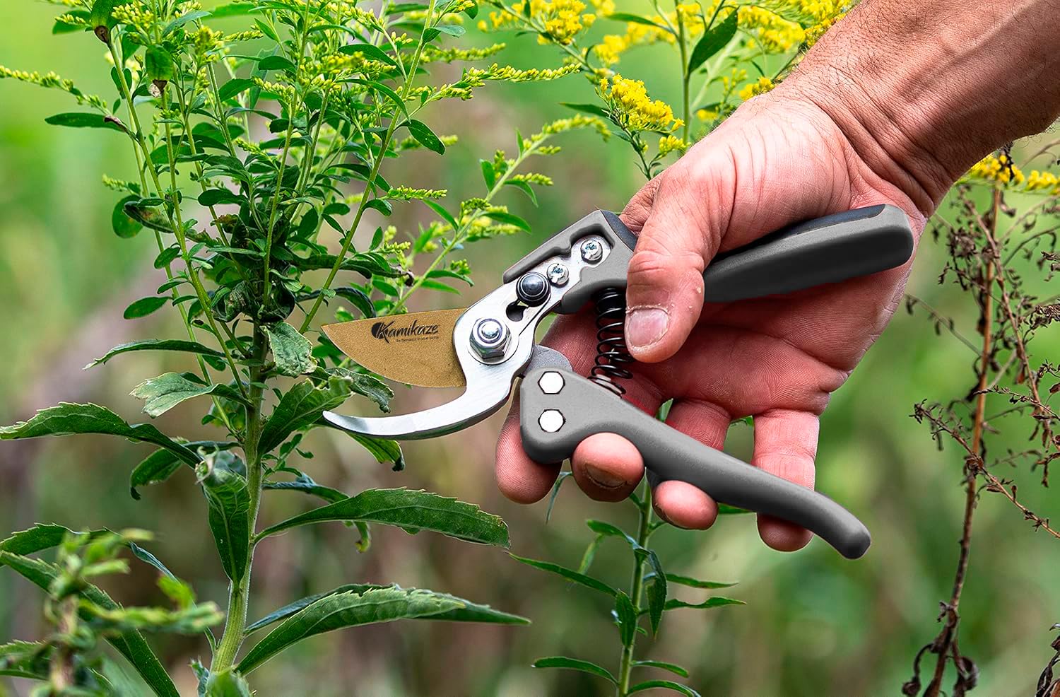EZ Kut Kamikaze Force Bypass Pruning Shears - Heavy Duty Garden Pruners for Men & Women | Professional Gardening Hand Tools Since 1988 | Perfect for Trimming, Pruning & Landscaping