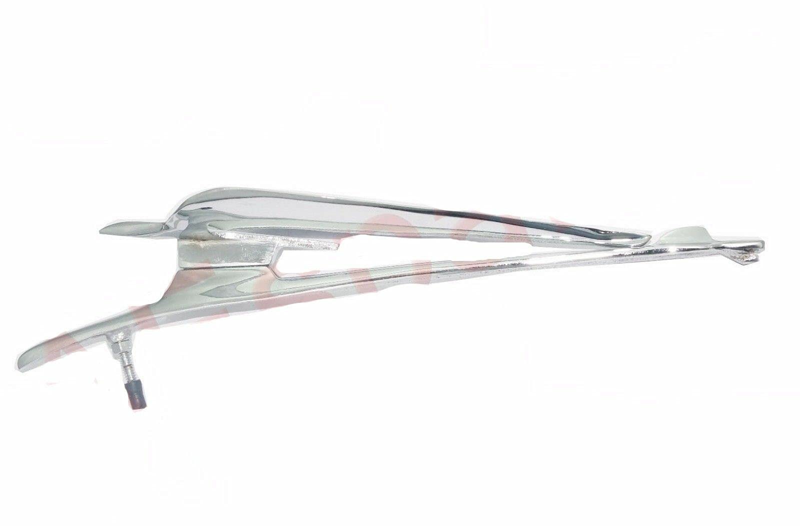 Vintage Classic Car Hood Ornament - Chrome Plated Metal Bonnet Decor for Antique & Retro Vehicles - Perfect for Car Shows, Restoration Projects & Gifts