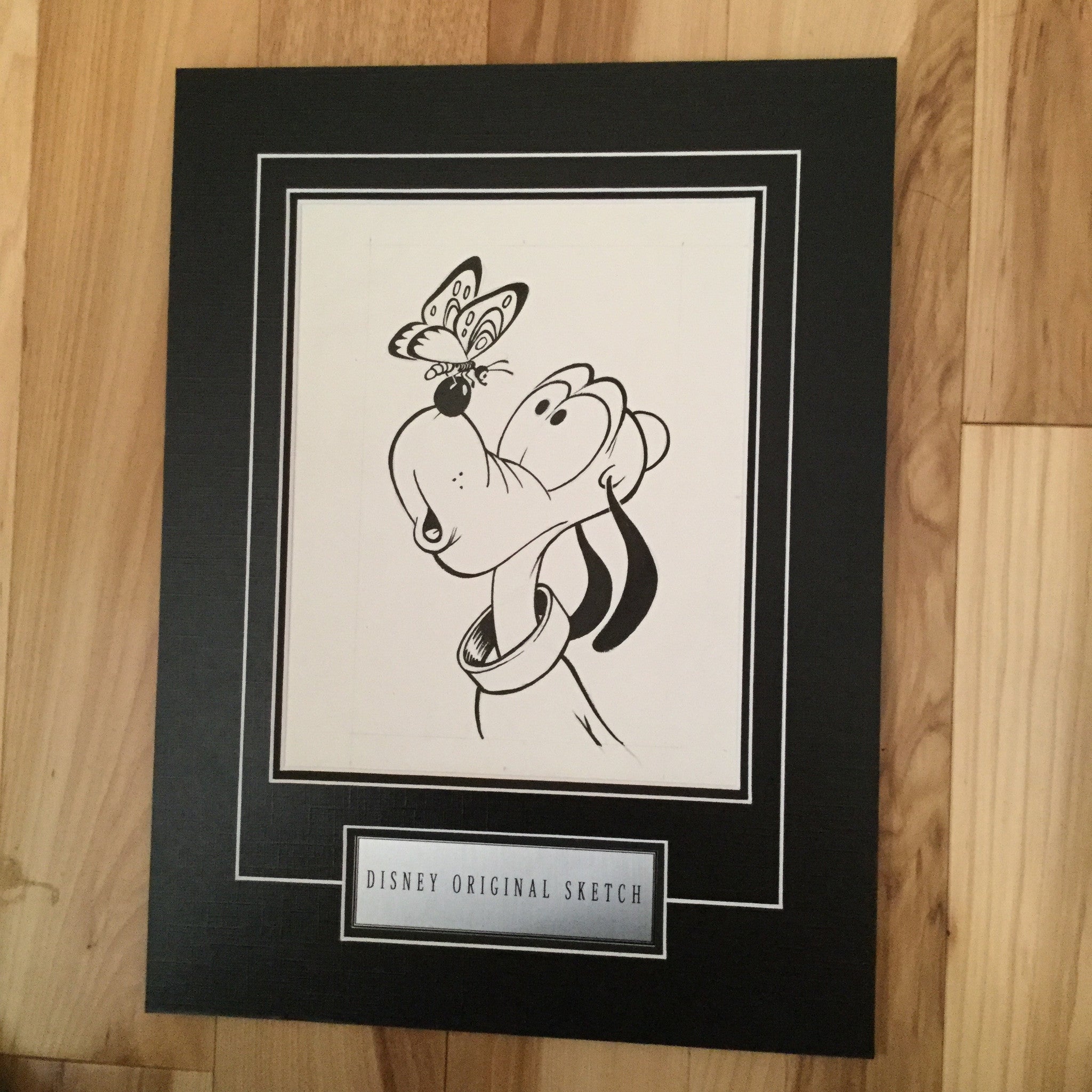 Vintage 1980s Disney Goofy with Butterfly Original Rare Sketch - Perfect for Disney Collectors, Home Decor & Gift Ideas