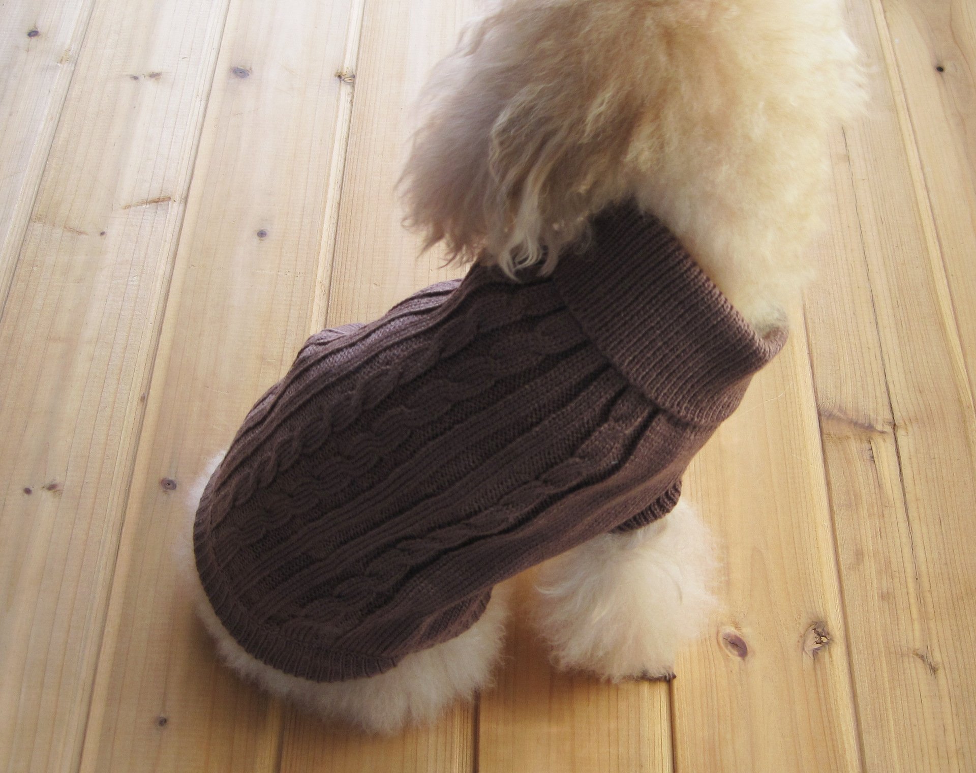 FAMI Small Dog Sweaters - Cozy Knitted Pet Sweater for Cats & Dogs, Warm Winter Dog Clothes, Puppy Kitten Sweatshirt (Brown, XS) - Perfect for Cold Weather Walks & Indoor Comfort