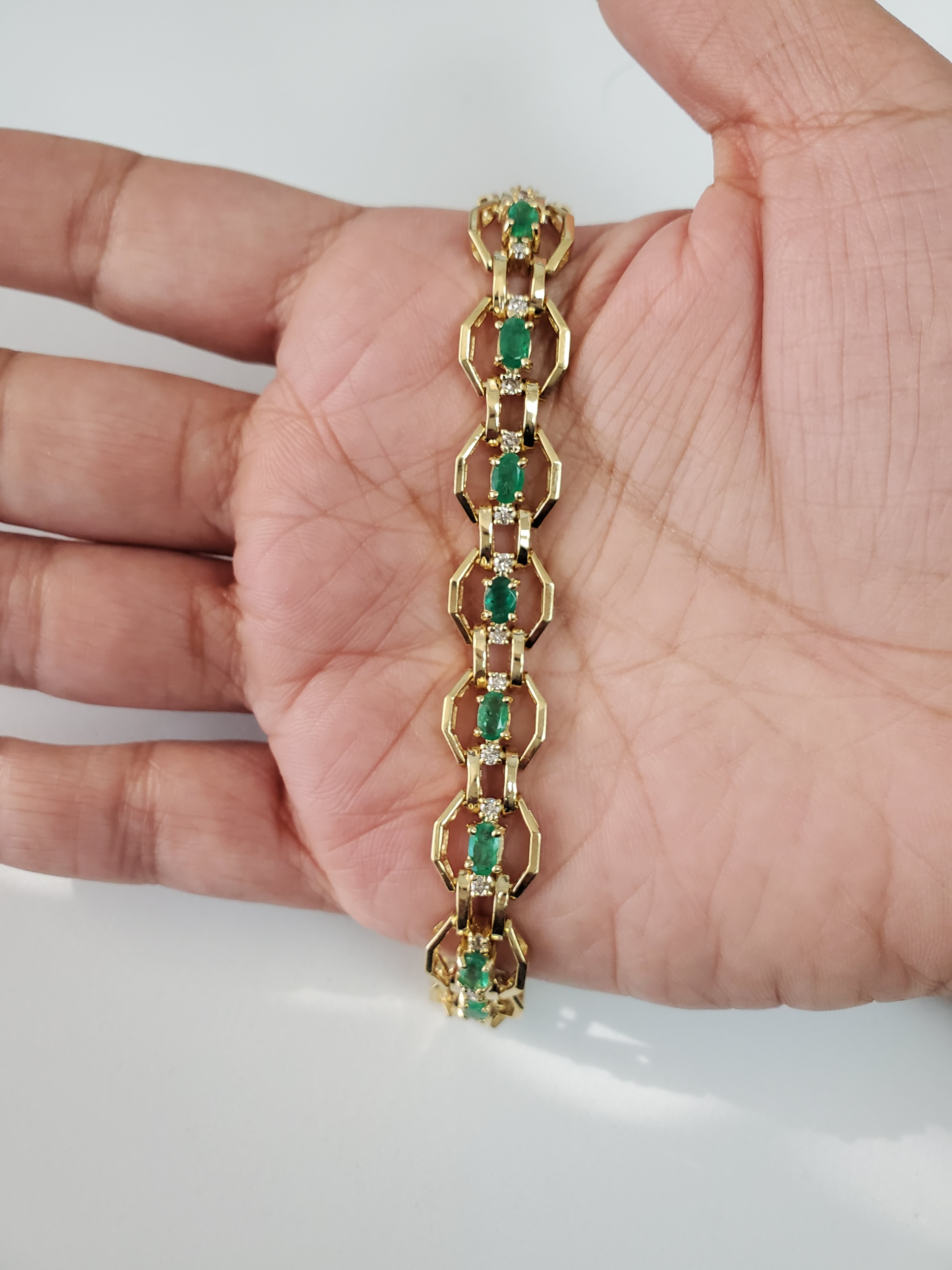 Emerald & Diamond Tennis Bracelet 4.25cttw 14k Yellow Gold - Elegant Jewelry for Women, Perfect for Weddings, Parties & Special Occasions