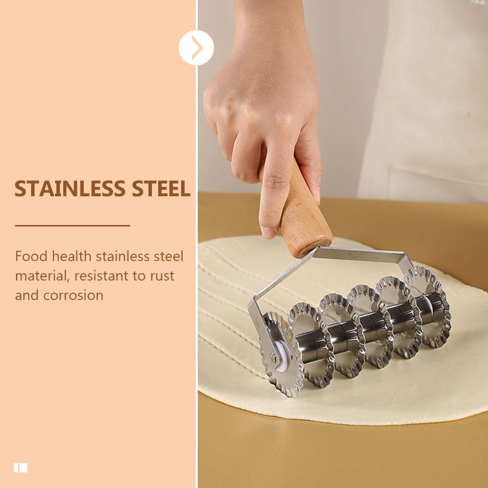Hemoton Stainless Steel Lattice Cutter - Dough Roller for Baking Cookies, Pies, Pizza & Pastry with Wooden Handle | Perfect for Homemade Desserts, Holiday Baking & Professional Kitchen Use