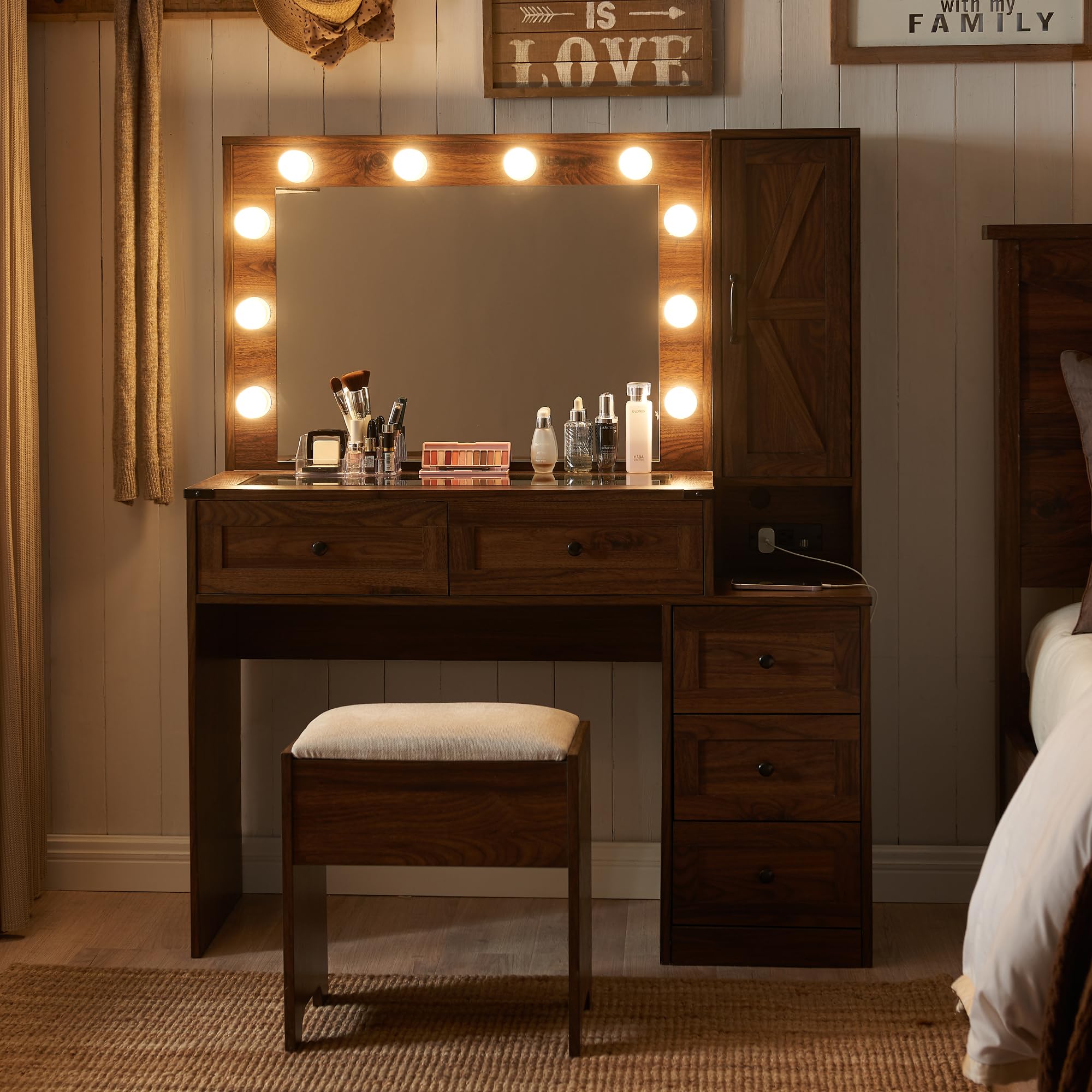 Farmhouse Vanity Makeup Desk with USB Charging Station, 43