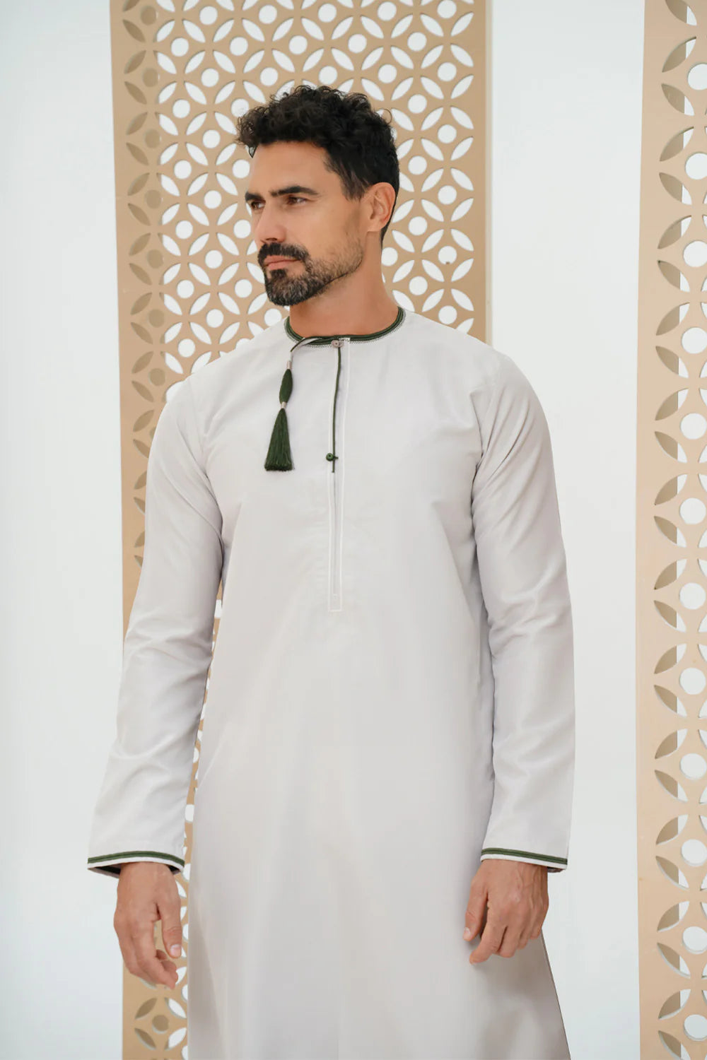 Premium Faris Omani Thobe/Jubba - Ivory White Traditional Arabic Robe for Men | Eid, Wedding & Special Occasions