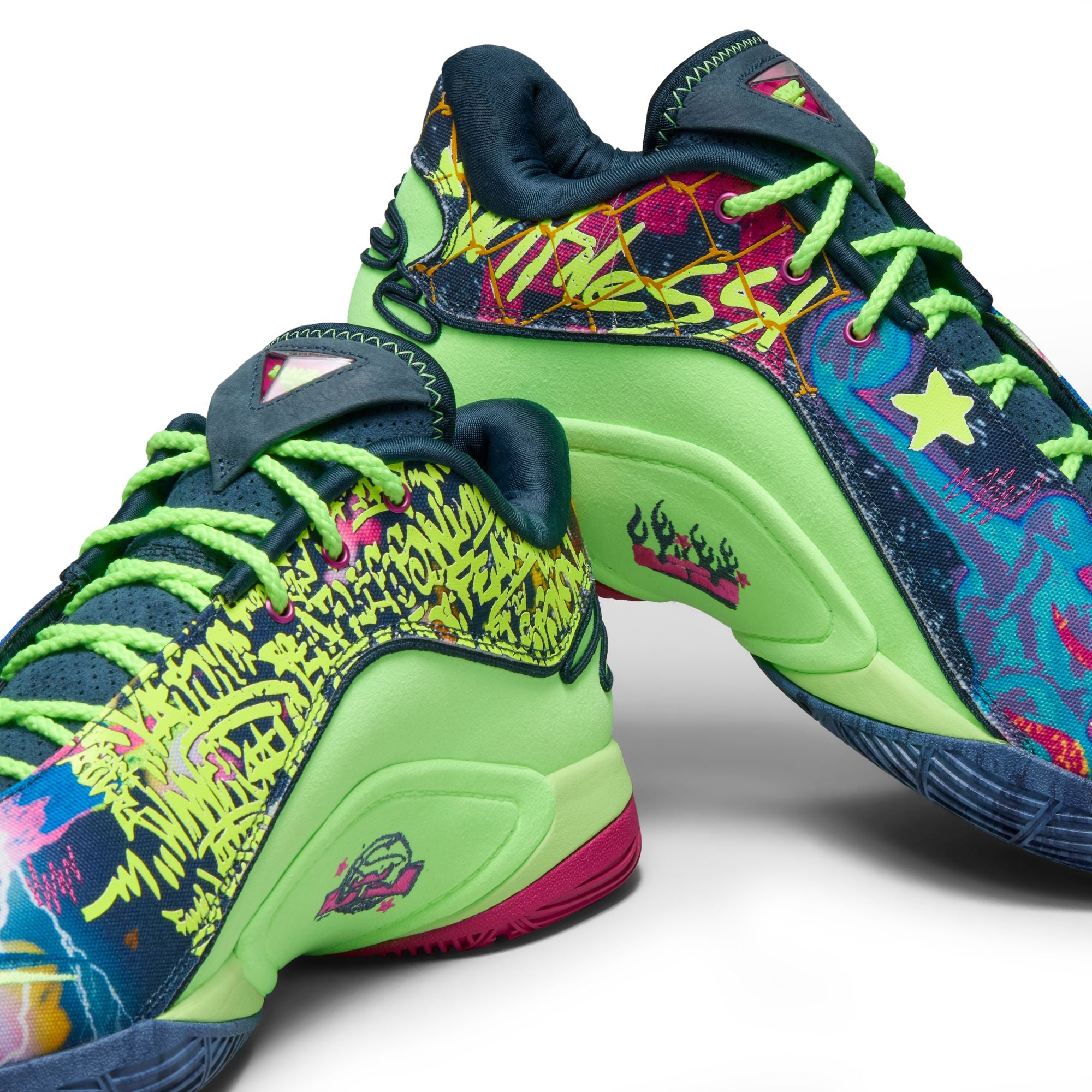 LeBron XXII BW EP 'Blustery Fireberry Ghost Green' Basketball Shoes - High-Performance Sneakers for Men, Court & Street Wear, Perfect for NBA Games, Training & Casual Style