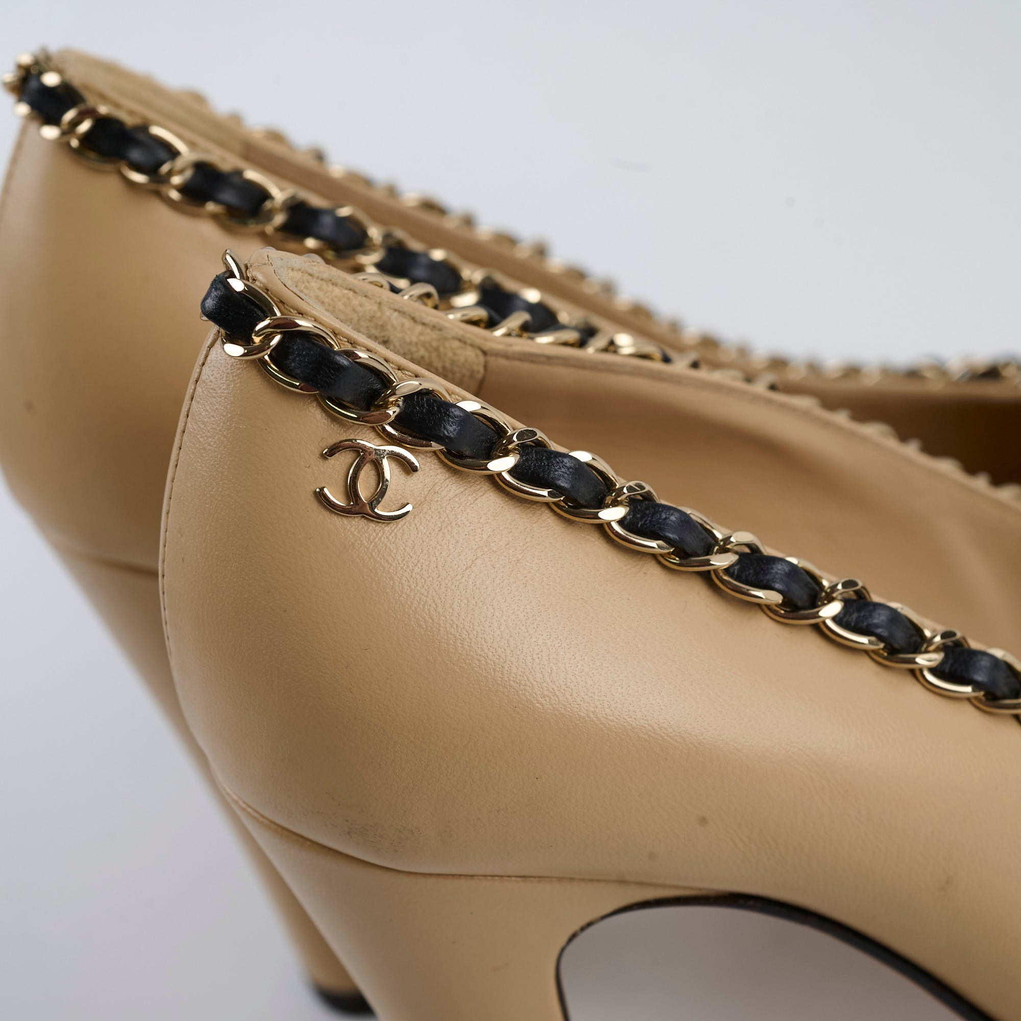Chanel Beige Chain Cap Toe Pumps Women's Size 35.5 - Elegant Heels for Office, Party & Special Occasions