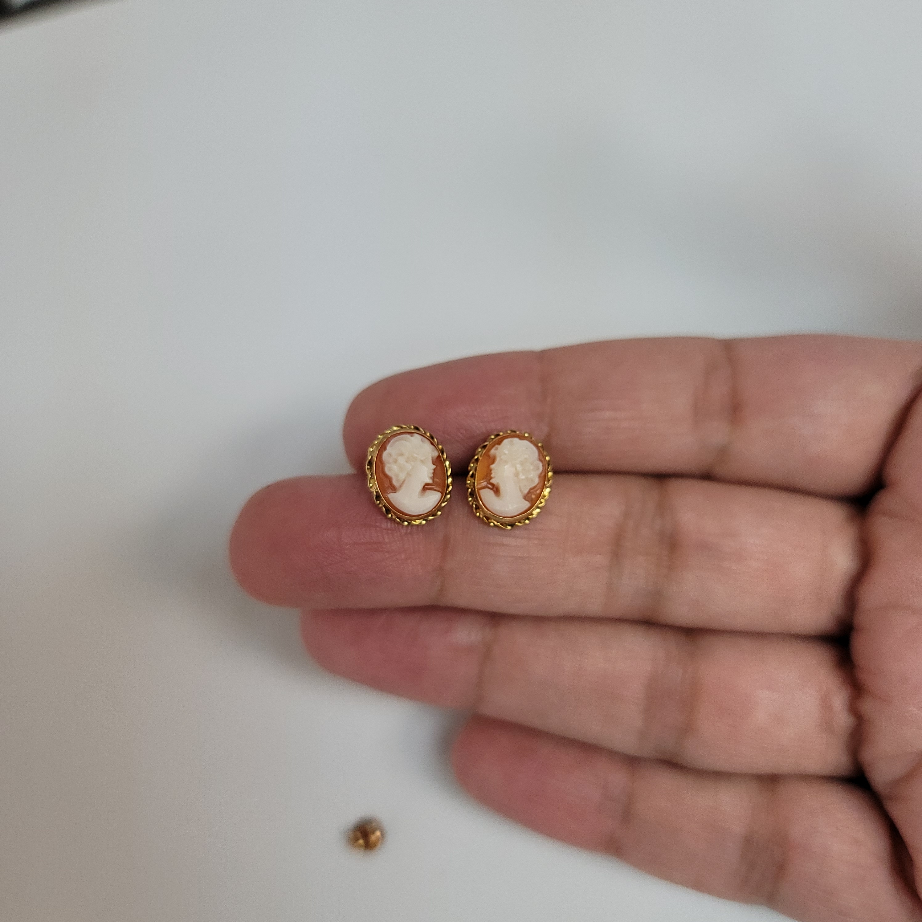 14K Yellow Gold Pink Cameo Earrings - Vintage Inspired Elegance for Women | Perfect for Weddings, Parties & Special Occasions
