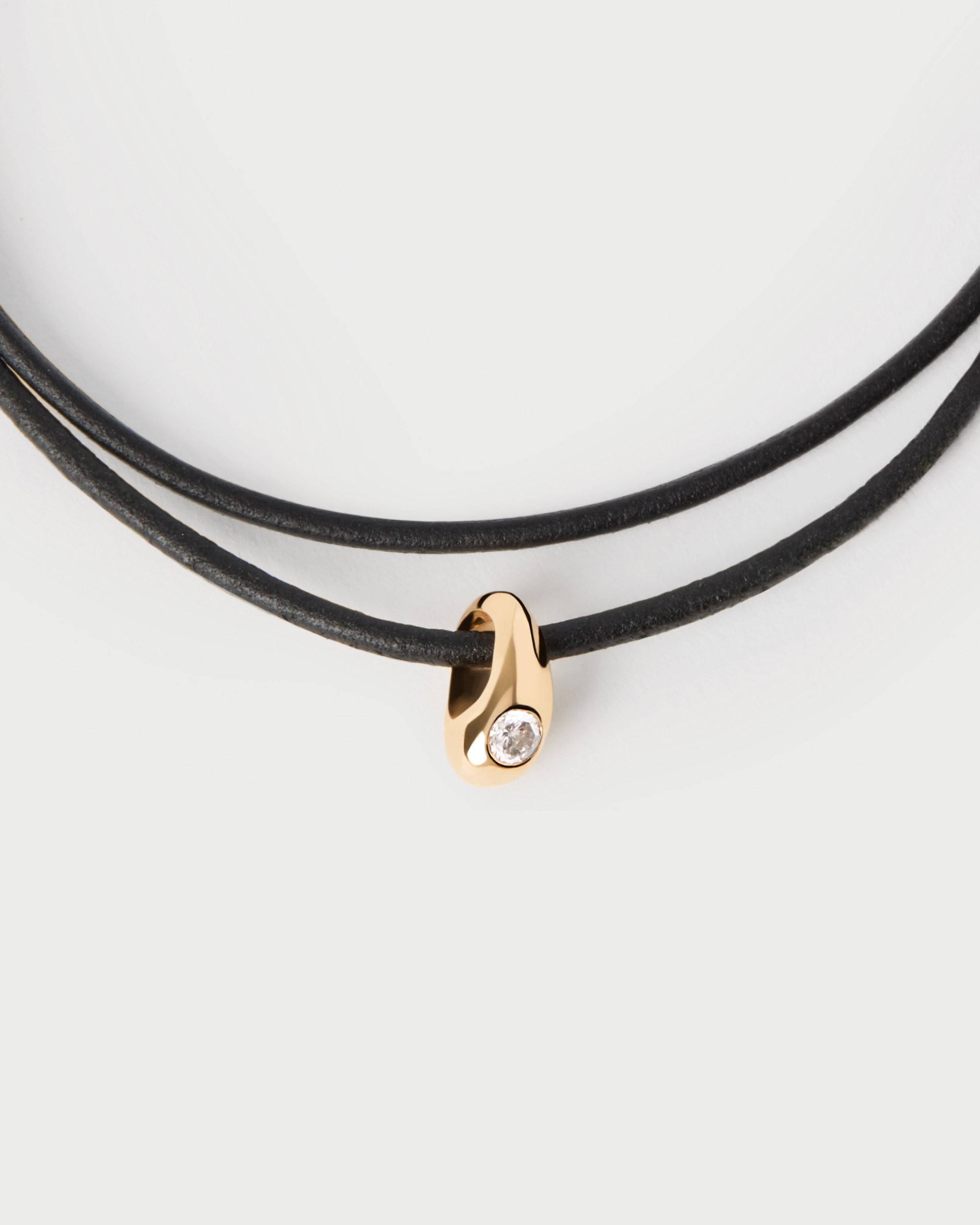 GRID Serena Pendant Necklace - Elegant Minimalist Gold Plated Jewelry for Women | Perfect for Date Night, Wedding & Everyday Wear