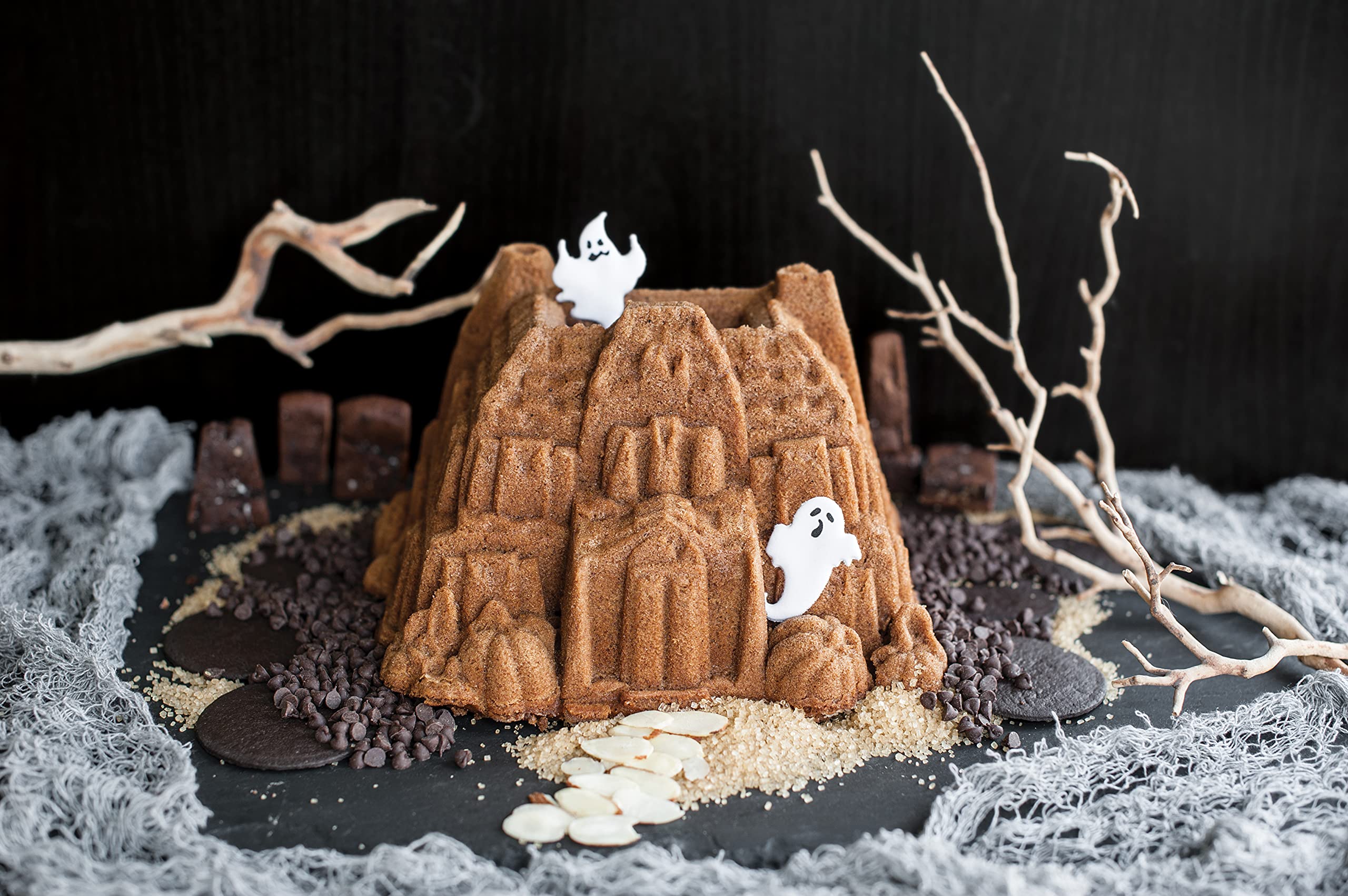 Nordic Ware Haunted Manor Bundt Pan - Halloween Cake Mold for Spooky Baking | Perfect for Halloween Parties, Themed Desserts, and Seasonal Treats