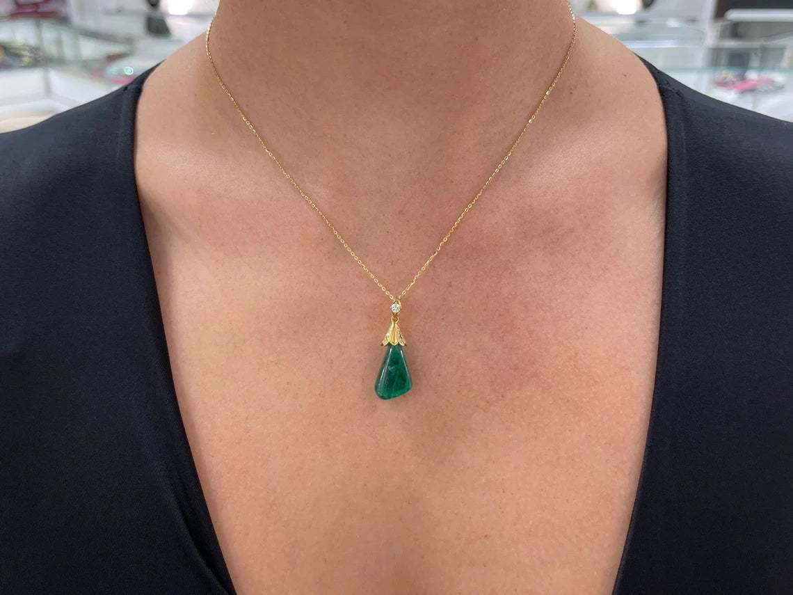 13.50 Carat Natural Colombian Emerald Baroque Pendant Necklace with Diamond Accent - Elegant Jewelry for Women, Perfect for Weddings, Parties & Special Occasions