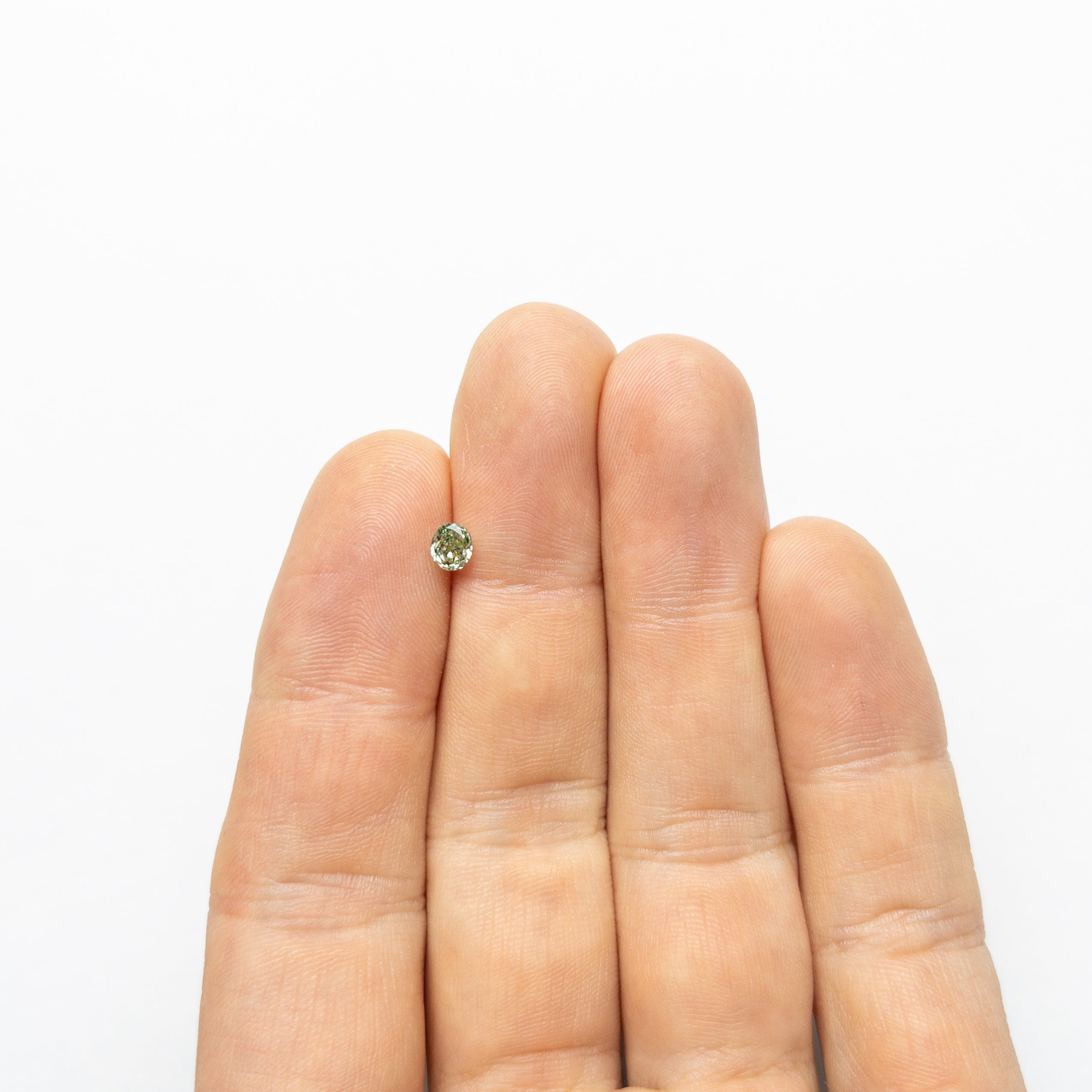 0.46ct GIA Certified VS2 Fancy Vivid Green Oval Cut Diamond - 4.71x3.96x2.93mm for Engagement Rings & Fine Jewelry