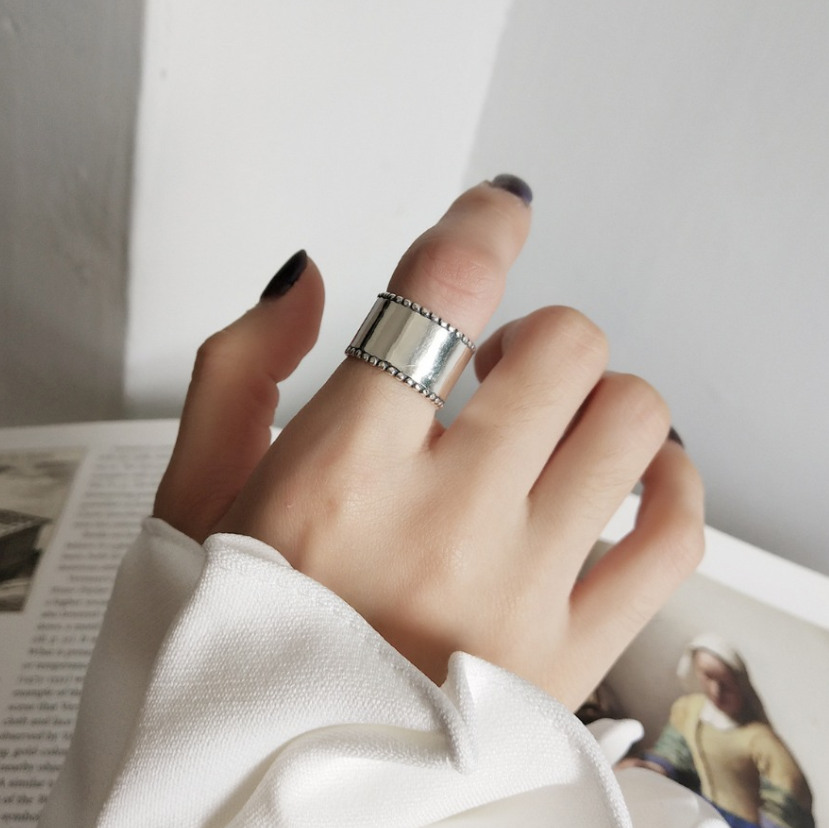 Trendy Sterling Silver Ring - Elegant & Personalized Jewelry for Women - Perfect for Everyday Wear & Special Occasions