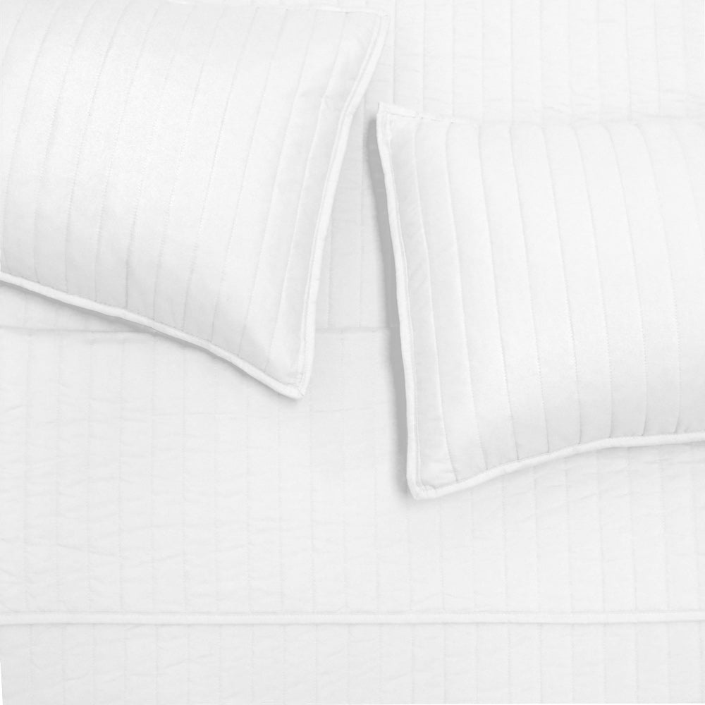3 Piece Vertical Stripe Quilted Blanket Set - Soft & Cozy Bedding for All Seasons - Perfect for Bedroom, Sofa, and Outdoor Use