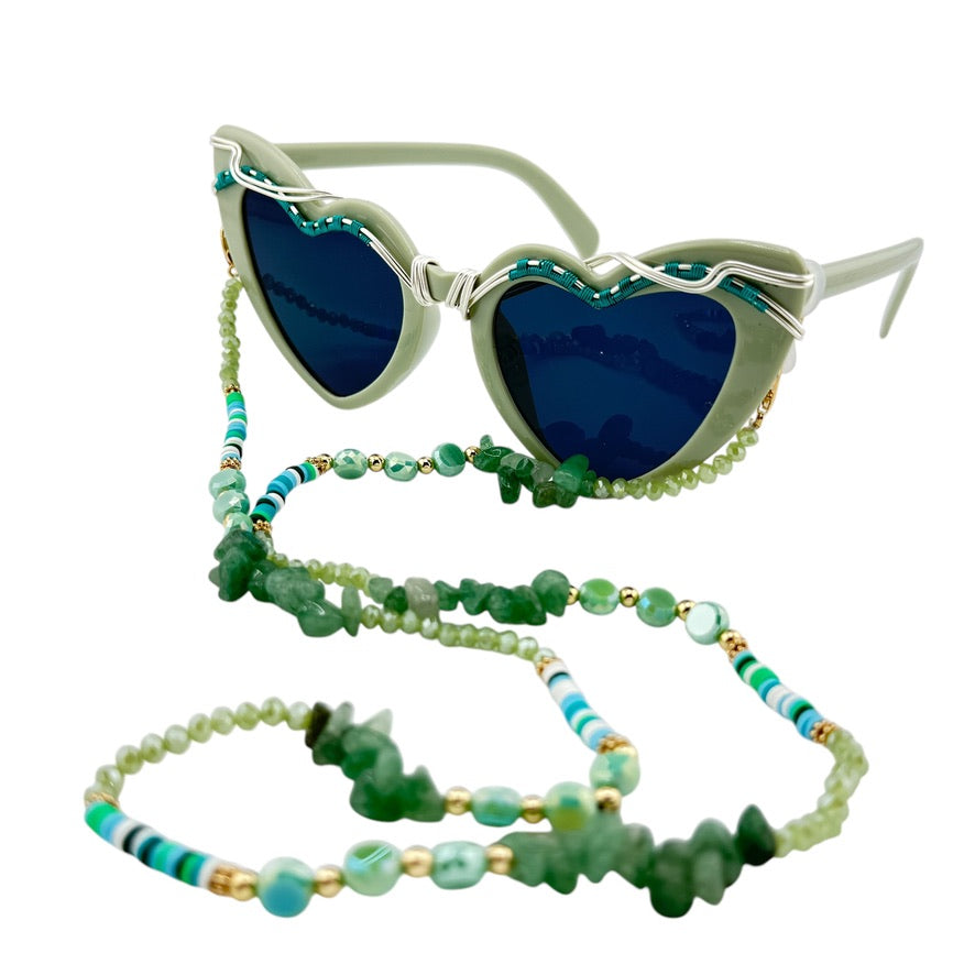 FAE HEART Limited Edition Necklace with Chain - Elegant Jewelry for Women, Perfect for Valentine's Day, Anniversary, and Special Occasions