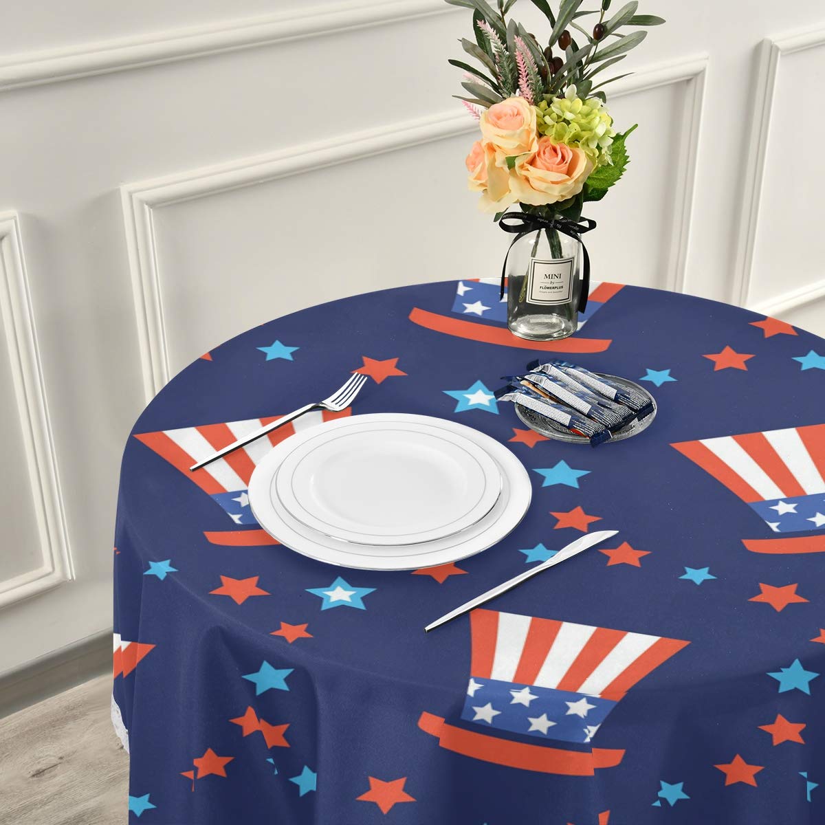 SUABO 4th of July Round Tablecloth - American Flag Patriotic Table Cover for Independence Day, Memorial Day, BBQ & Outdoor Parties - Washable Polyester Fabric for Dining & Buffet Tables - Perfect for Backyard Gatherings & Holiday Celebrations