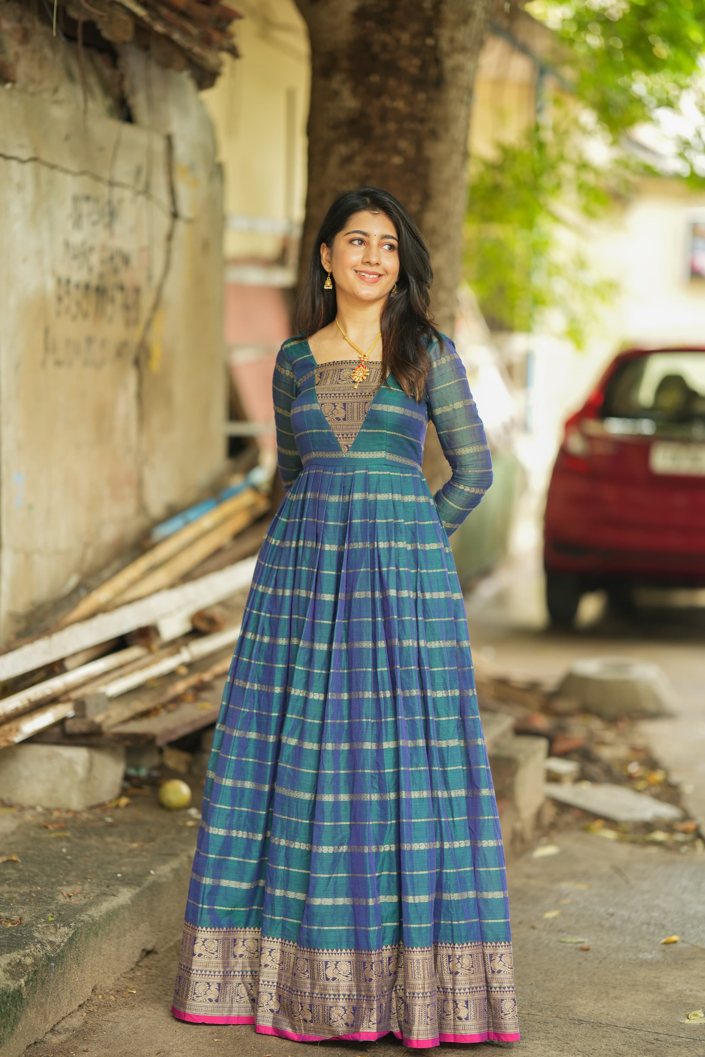 DD581 Aadhini Pure Handloom Cotton Saree - Soft Breathable Traditional Indian Wear for Women - Perfect for Weddings, Festivals & Special Occasions