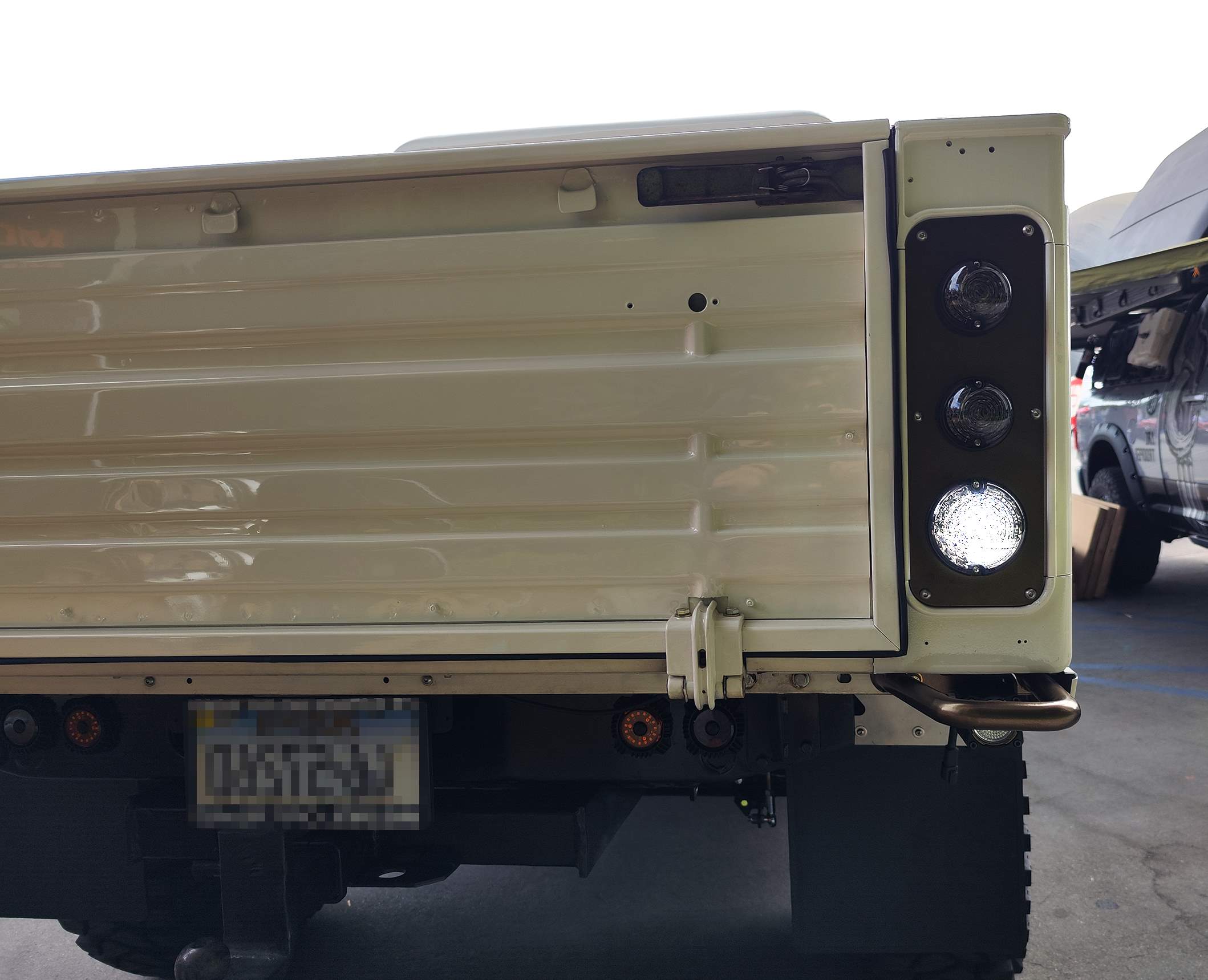 95mm NAS Style Smoked Lens Full LED Upgrade Kit for Land Rover Defender LD - Off-Road Lighting Enhancement for Adventure & Night Driving