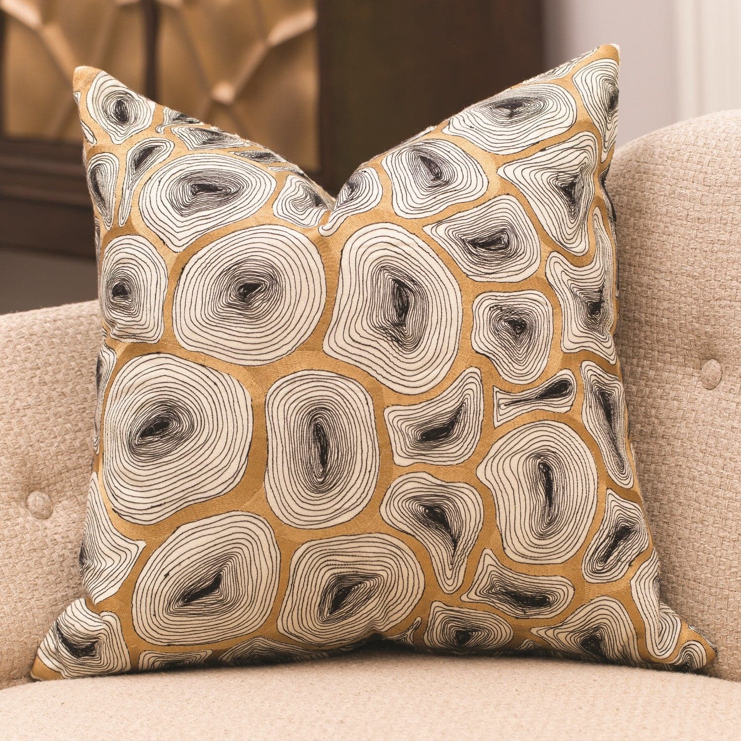 Premium Black & Gold Agate Crystal Healing Pillow for Stress Relief, Sleep Aid & Meditation - Perfect for Home, Office & Spa Relaxation