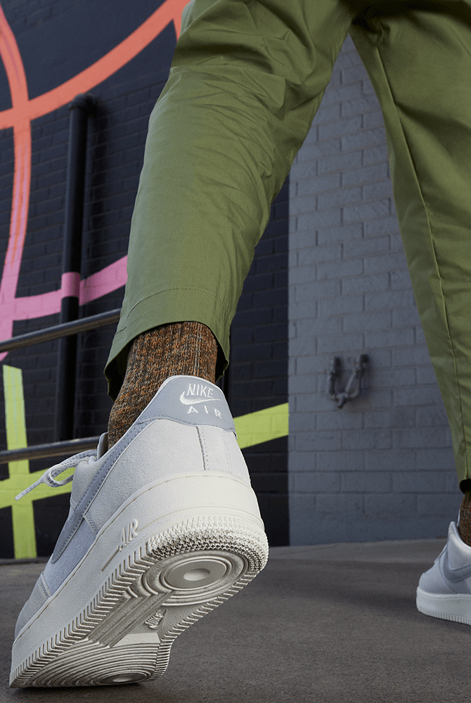 Nike Air Force 1 '07 LV8 Sneakers - Men's/Women's White Leather Basketball Shoes - Perfect for Casual Wear, Street Style & Sneaker Collection