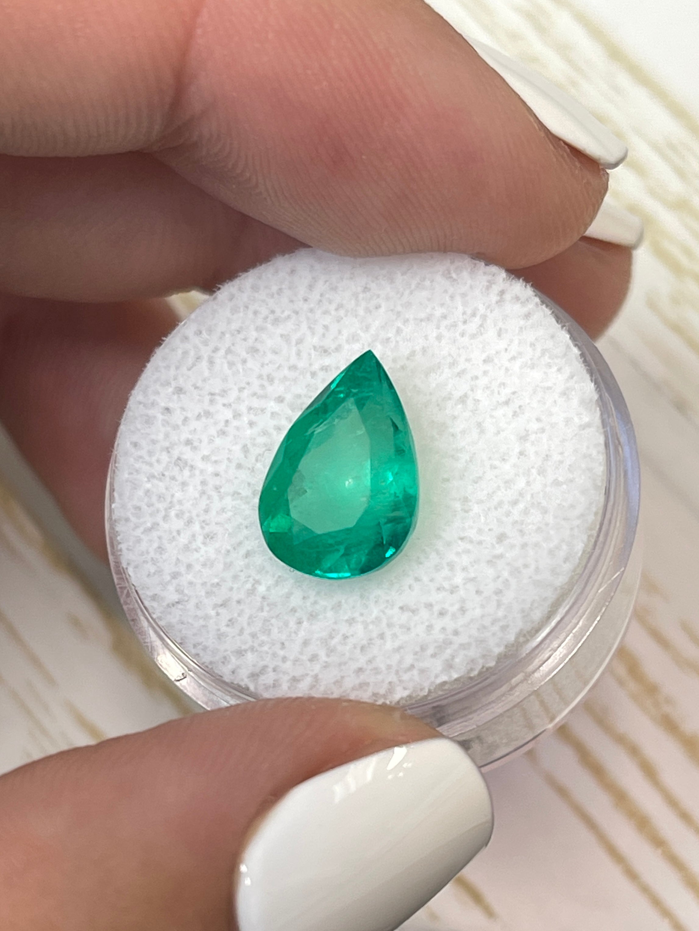 4.0 Carat 13x9mm Yellowish Green Natural Loose Colombian Emerald Pear Cut Gemstone for Jewelry Making, Engagement Rings & Fine Collections