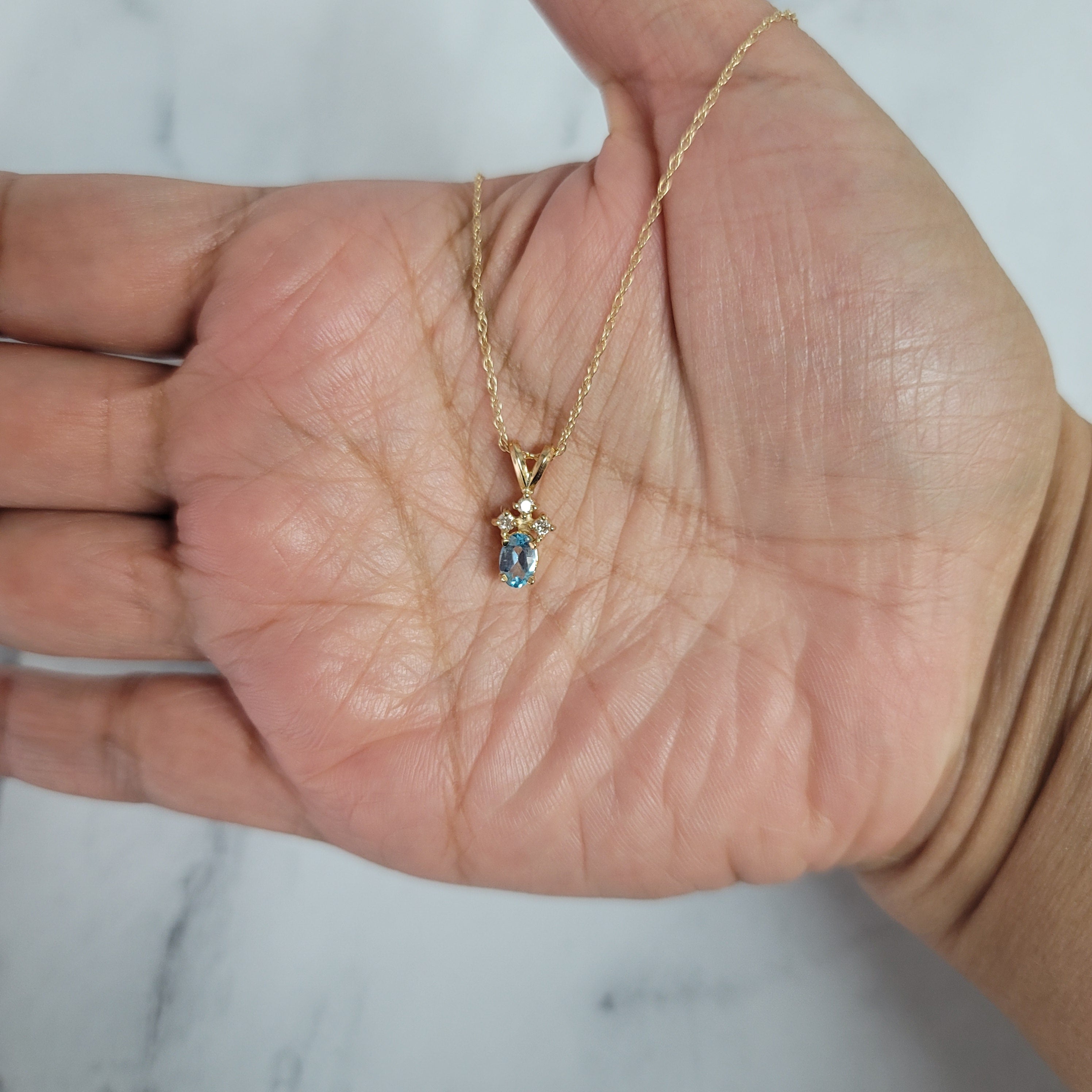 14K Yellow Gold Oval Blue Topaz & Diamond Necklace for Women – Elegant Jewelry Gift for Birthday, Anniversary & Special Occasions