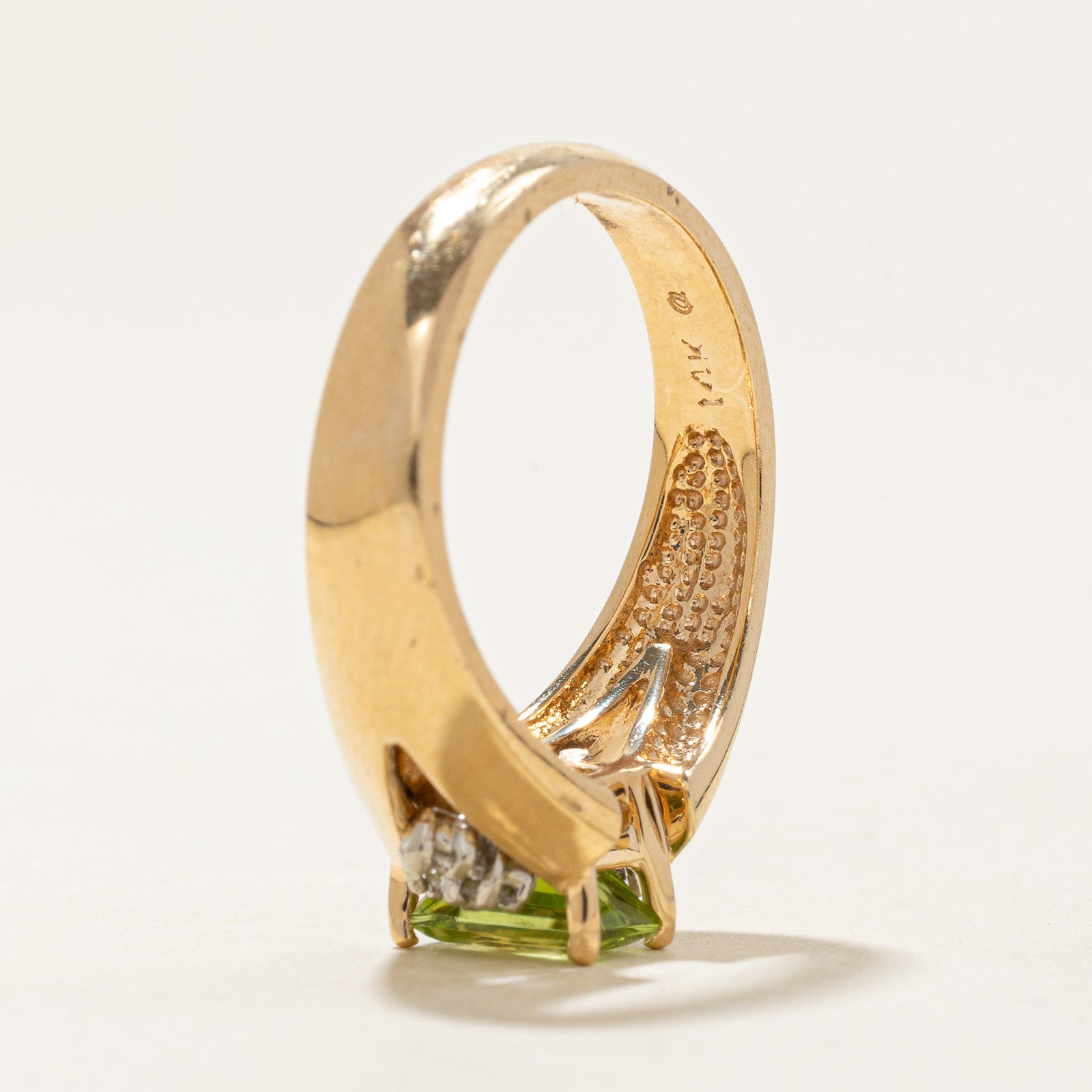 Peridot & Diamond Tapered Ring - 0.95ct Genuine Peridot & 0.06ctw Diamond Engagement Ring - Size 8.25 - Perfect for Weddings, Anniversaries & Special Occasions