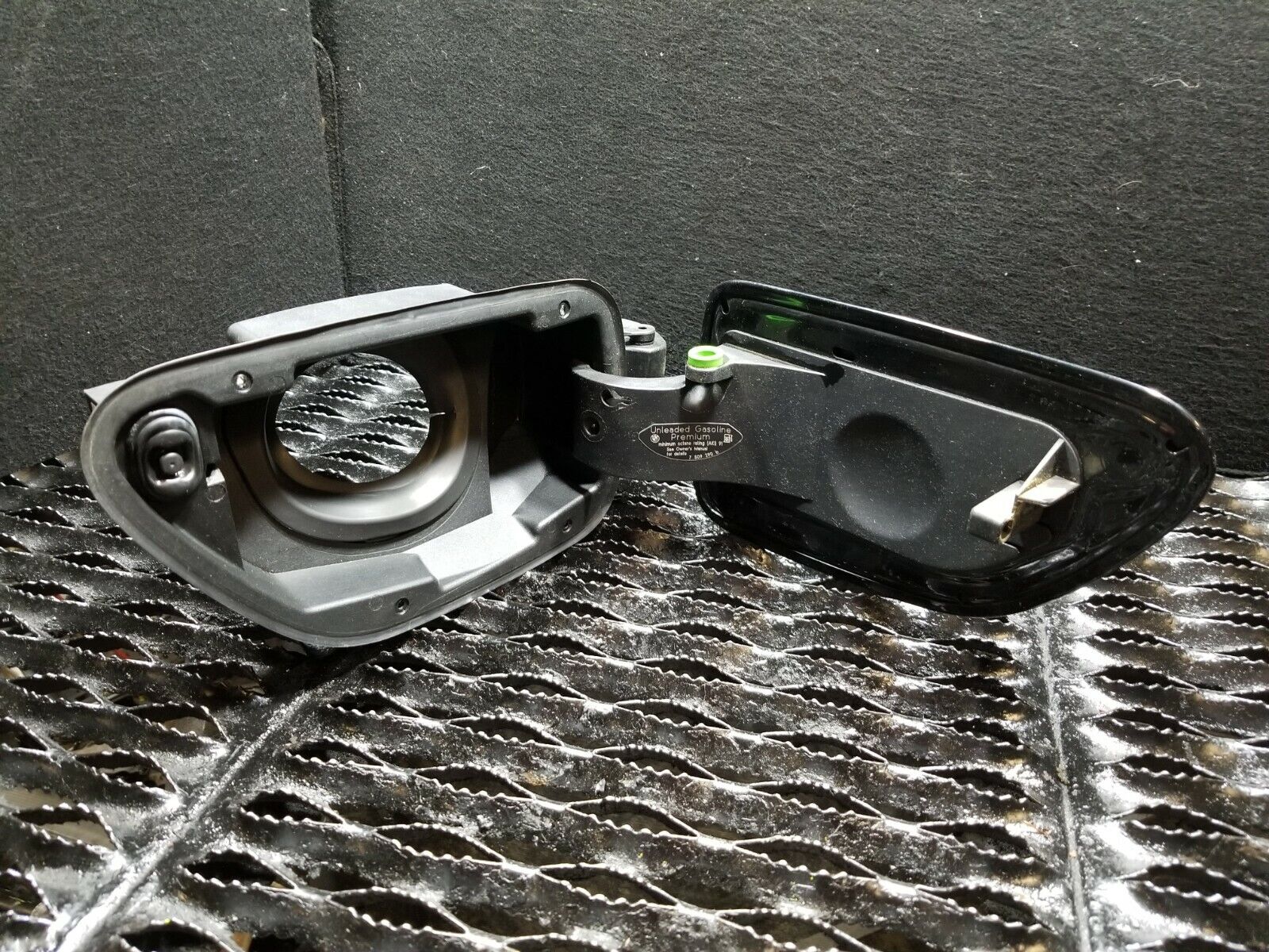 2006-2010 BMW 650i E63 OEM Fuel Door Lid Filler Replacement Part - Perfect for Car Repair & Maintenance