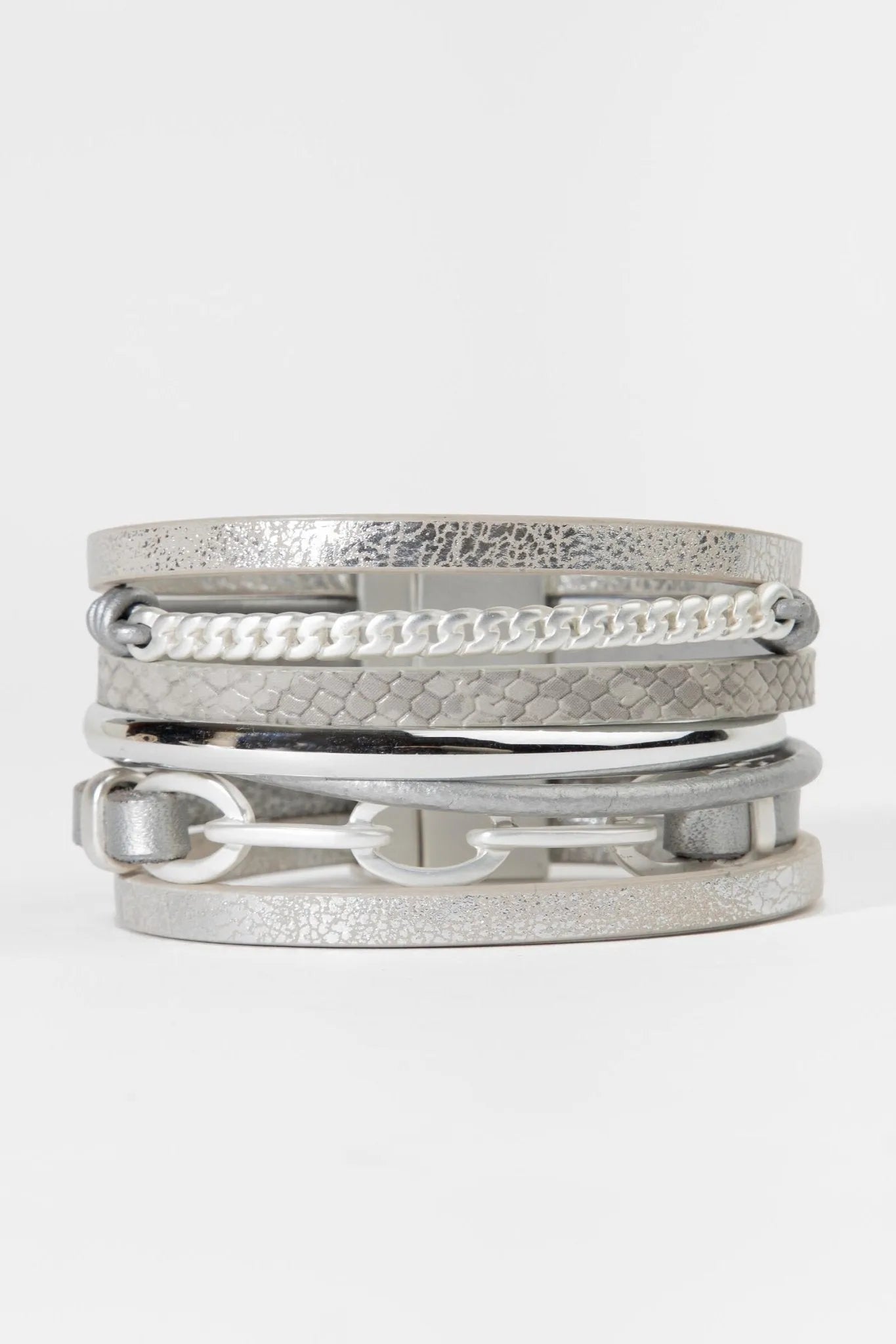 Brink Chain Link Leather Bracelet for Men & Women - Stylish Adjustable Unisex Leather Cuff Bracelet - Perfect for Casual Wear, Gifts & Everyday Fashion Accessories
