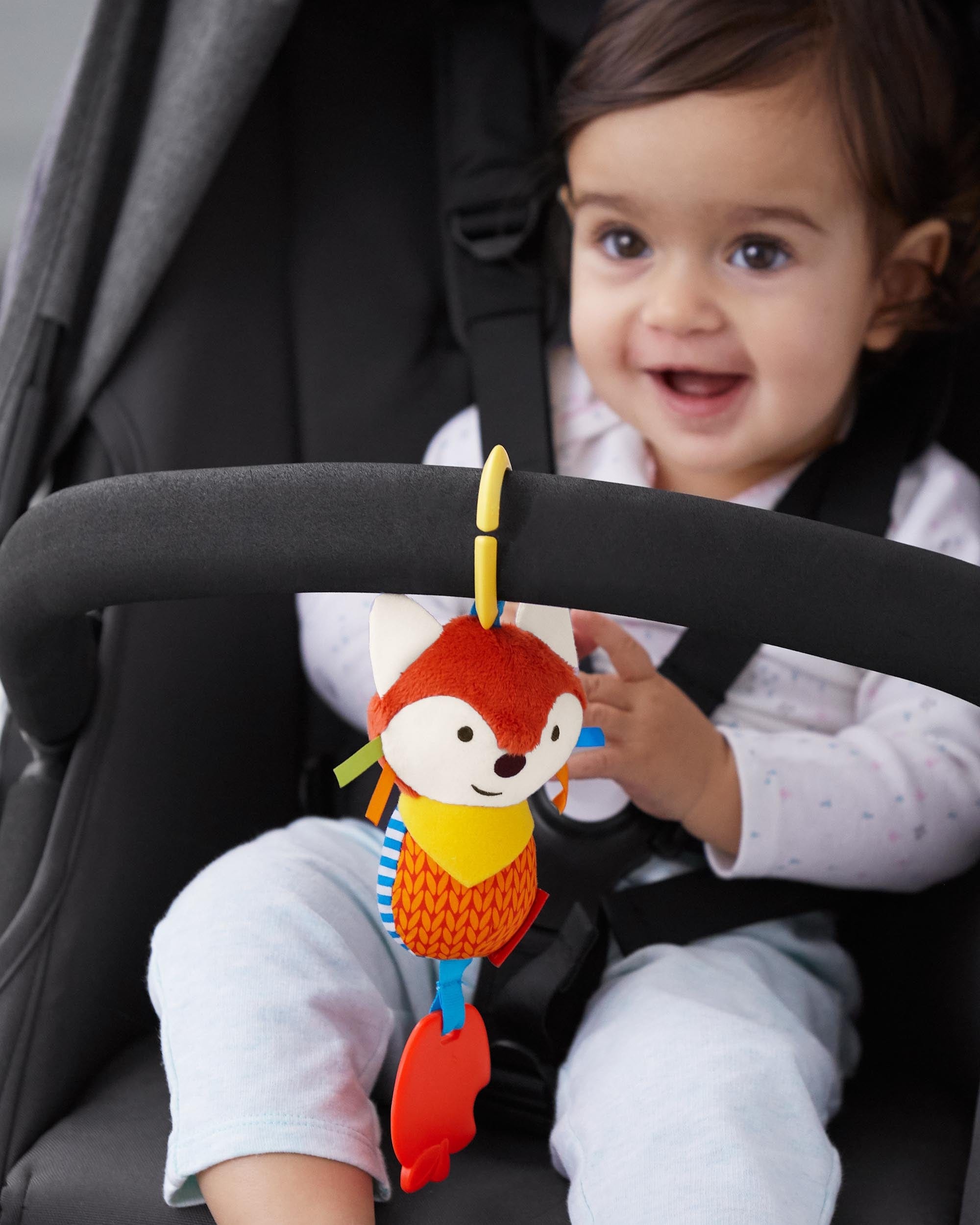 Skip Hop Bandana Buddies Chime Buddies - Soft Baby Teething Toy with Rattle & Textured Chewers - Perfect for Soothing Sore Gums & Sensory Play