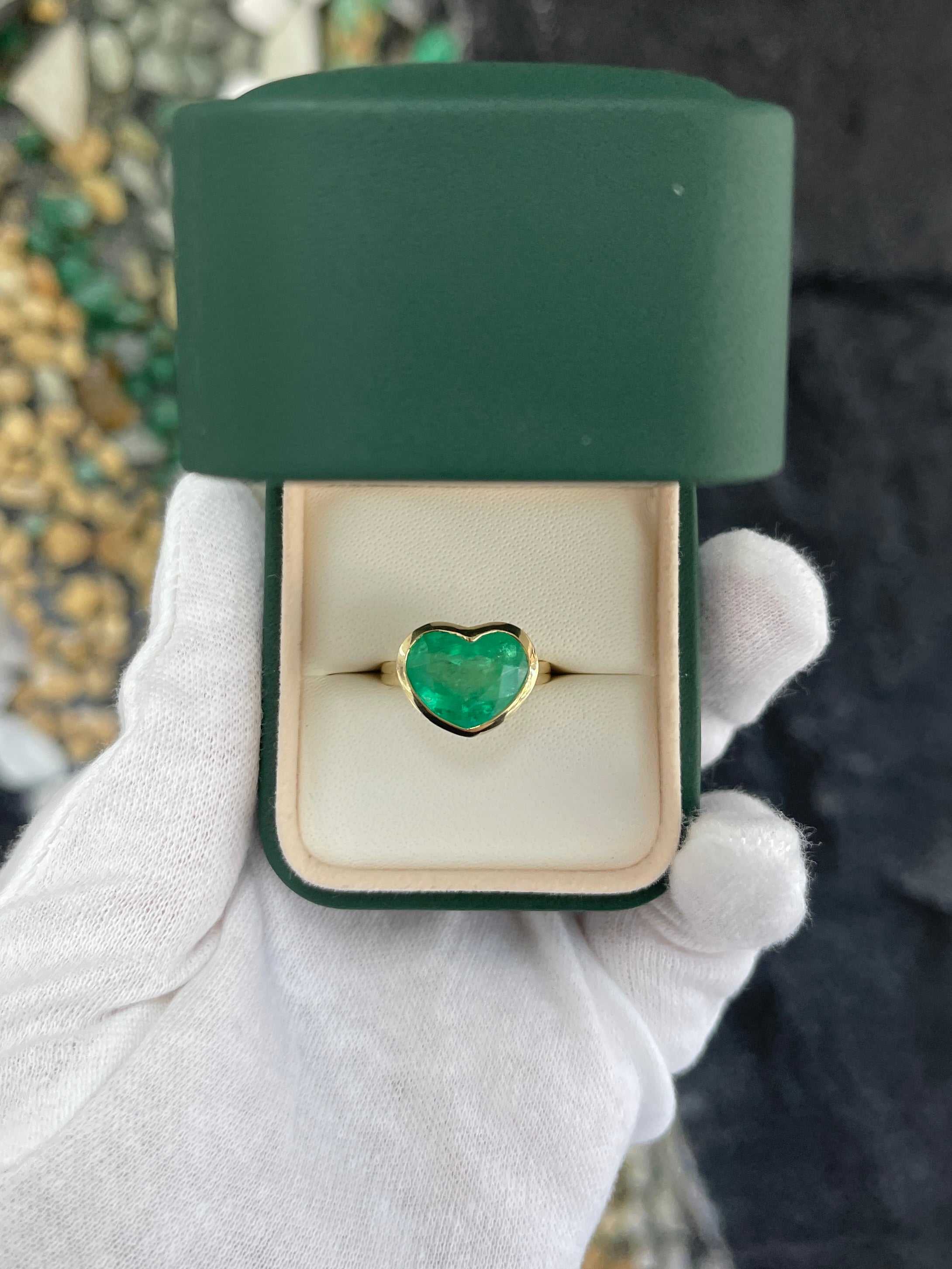 6.10ct 14K Gold Large Statement Ring with Natural Sea Green Colombian Emerald Bezel Solitaire - Perfect for Weddings, Anniversaries & Special Occasions