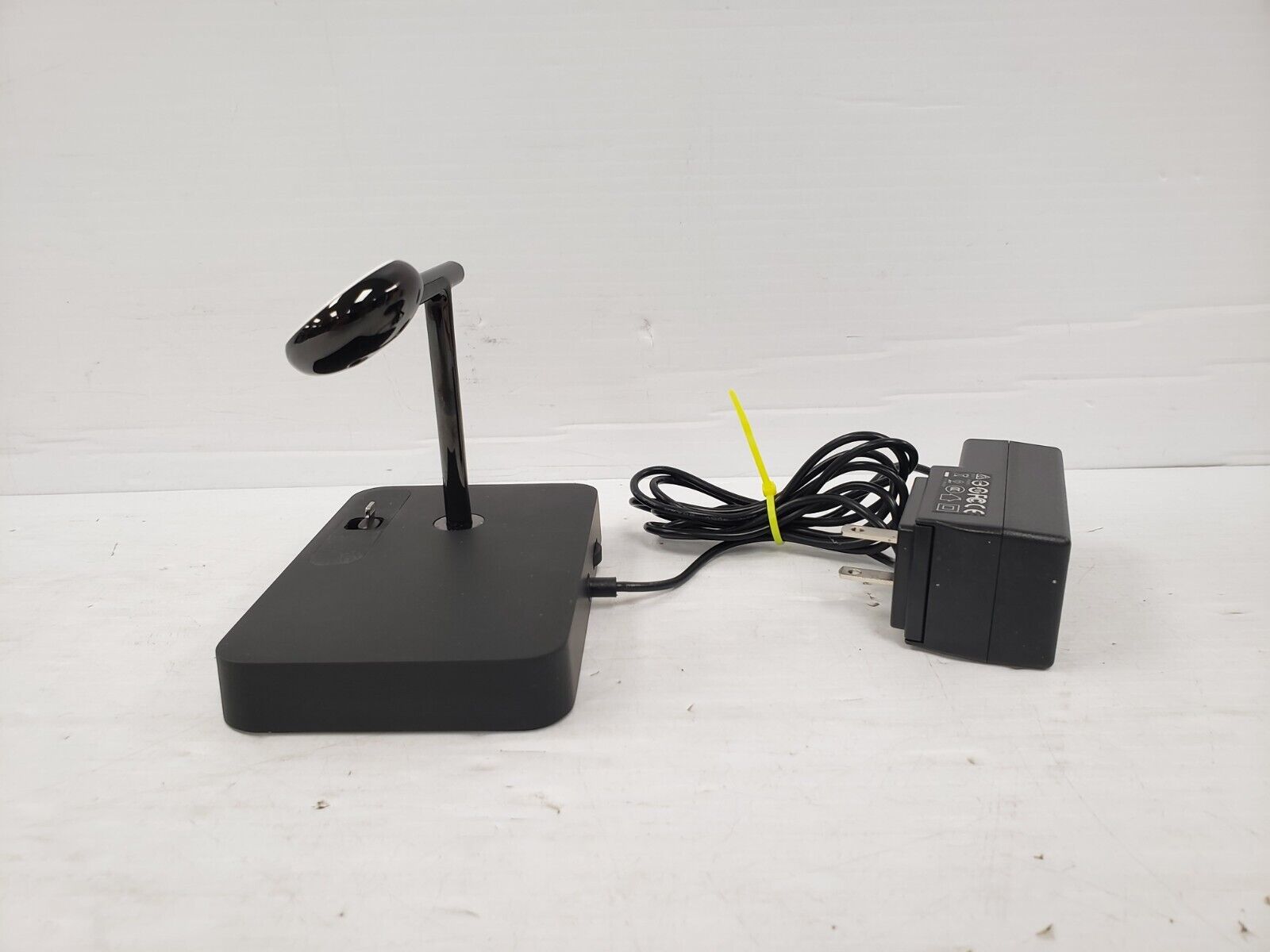 Belkin F8J183 3-in-1 Wireless Charging Dock for iPhone, Apple Watch & AirPods - Fast Charging Station for Home, Office & Travel