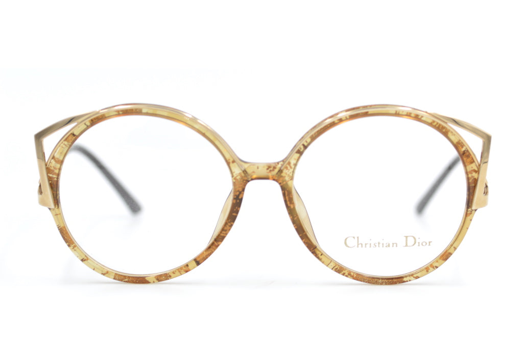 Christian Dior 2554 11 Sunglasses - Luxury Designer Shades for Women - UV Protection & Fashion Statement - Perfect for Beach, Driving & Outdoor Activities