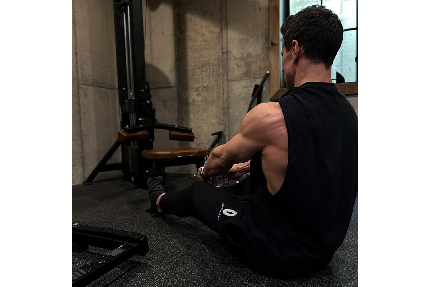 Hammer Strength HD Elite Dual Pulldown Row Machine - Commercial Gym Equipment for Back & Arm Workouts - Perfect for Home & Professional Training Studios