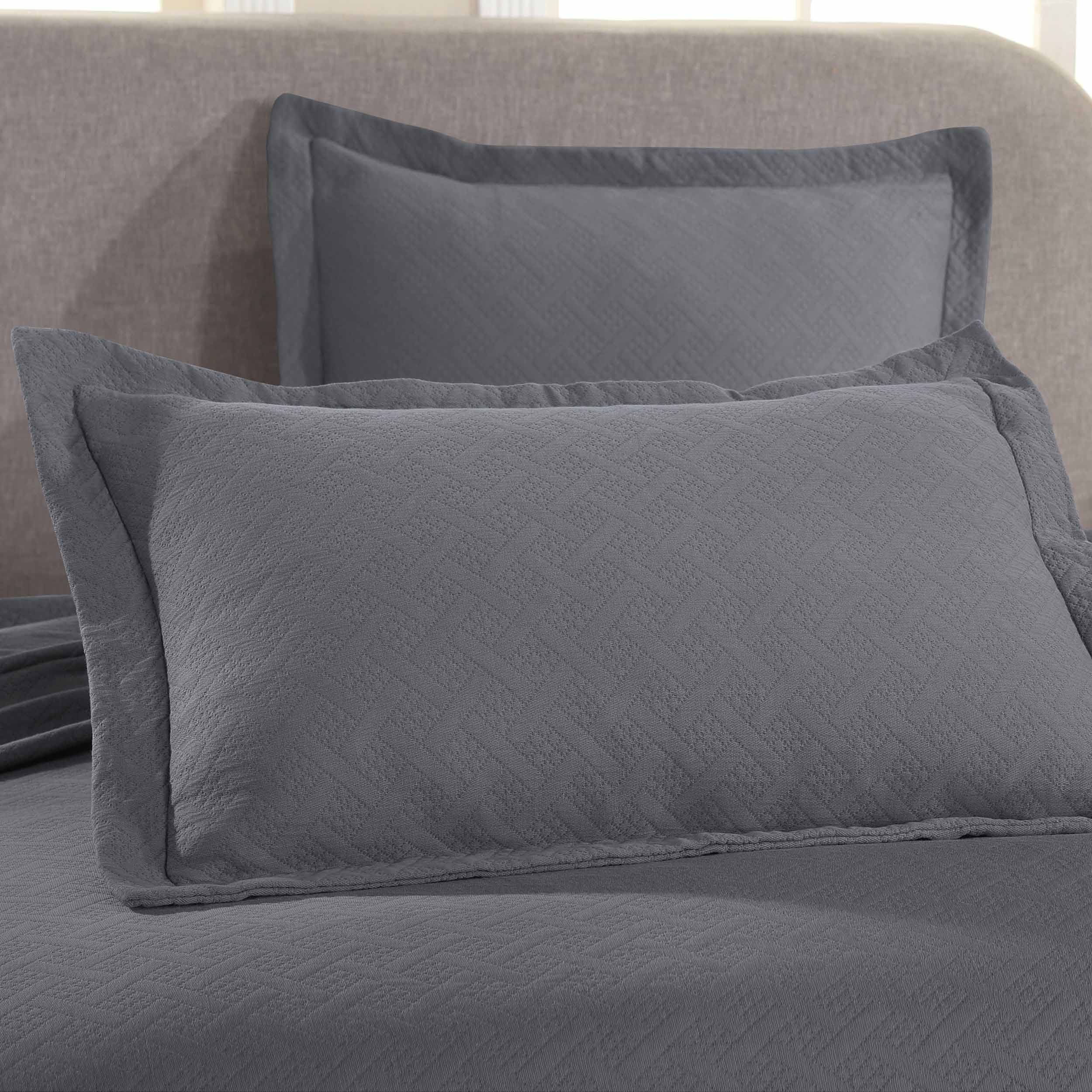 Basket Weave Matelasse Cotton Bedspread Set - Queen Size 3-Piece Luxury Bedding for Master Bedroom - Perfect for Home Decor, Guest Room & Hotel Style Comfort