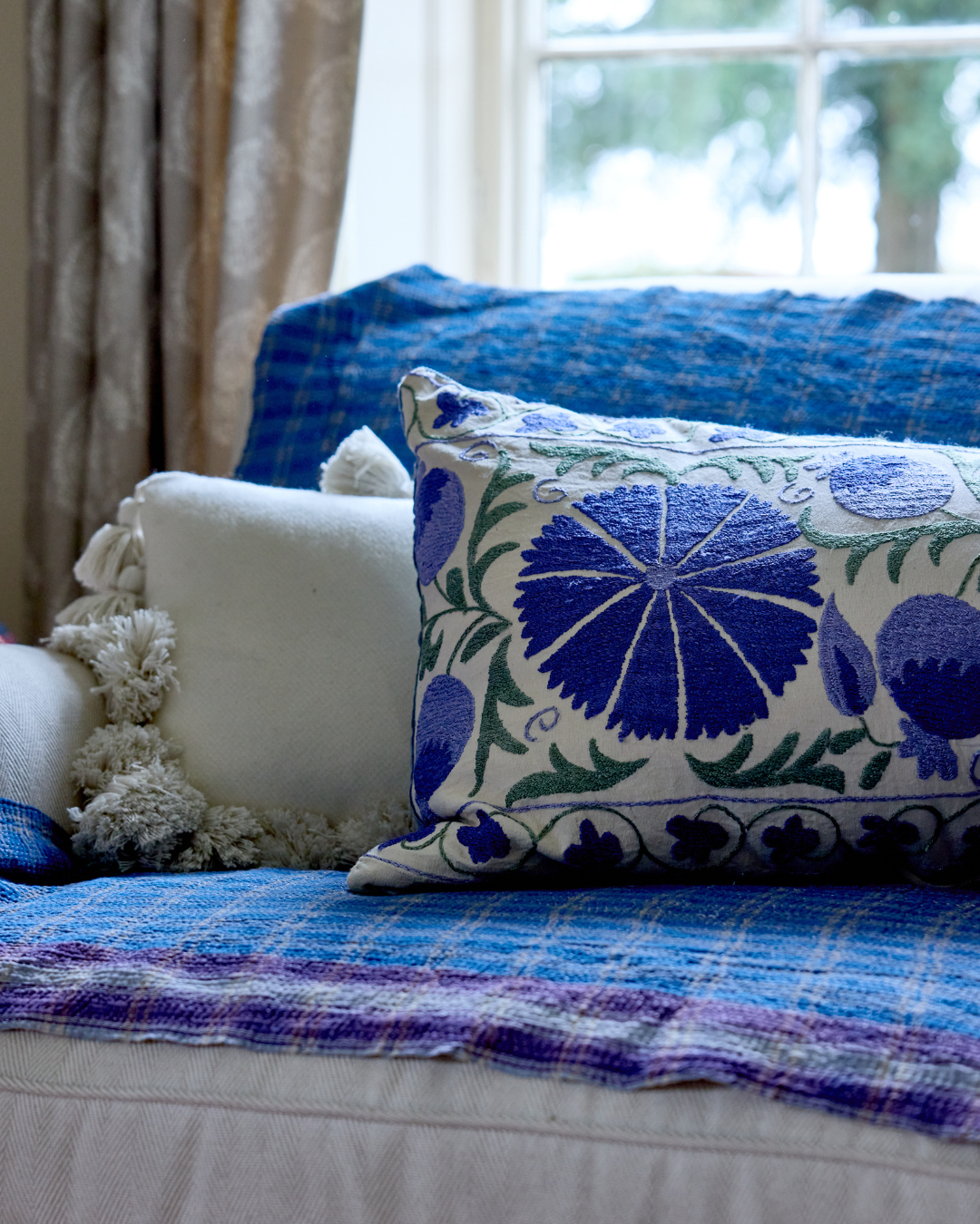 Blue & Green Rectangle Suzani Cushion Cover - Bohemian Home Decor Pillow Case for Sofa, Bed, Chair - Perfect for Living Room, Bedroom & Outdoor Use