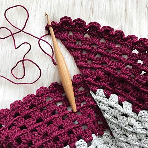 Premium FURLS Streamline Camwood Crochet Hook 7