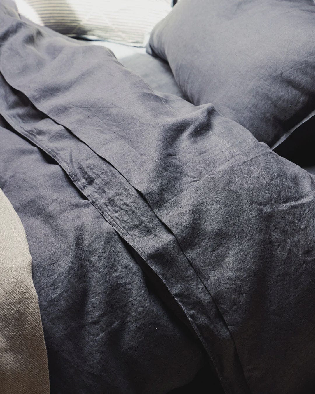 Premium Ravello Linen Duvet Cover Set - Queen Size, Soft Denim Blue - Breathable & Hypoallergenic Bedding for Cozy Bedroom Decor & Guest Room Essentials