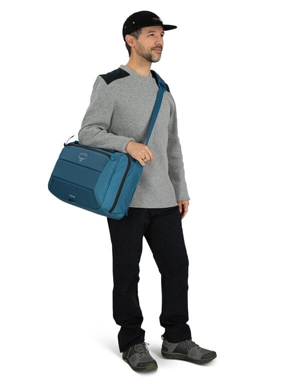 Osprey Ozone Carry On Travel Backpack - Lightweight Durable Luggage for Airplane Boarding, Business Trips & Weekend Getaways