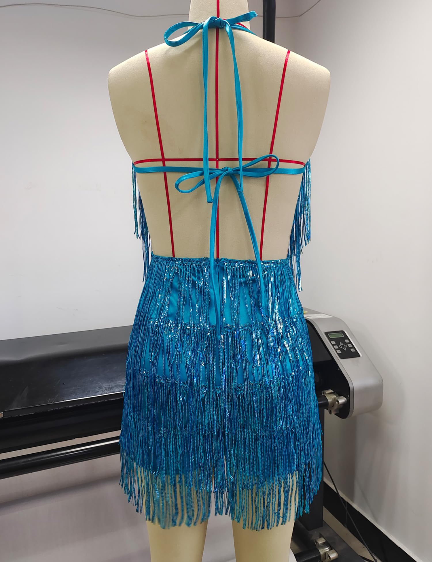 1920s Gatsby Flapper Dress - Backless Lace-up Cocktail Party Dress with Fringe & Feather Details | Vintage-Inspired Mini Dress for Roaring 20s Theme Parties, Prom Nights & Speakeasy Events