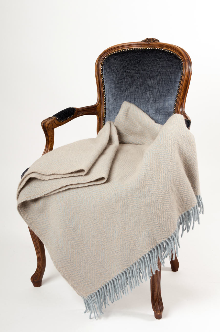 Warwick Shetland Wool Throw Blanket - Soft & Cozy Lerwick Fawn Checkered Plaid - Perfect for Sofa, Bed & Winter Warmth
